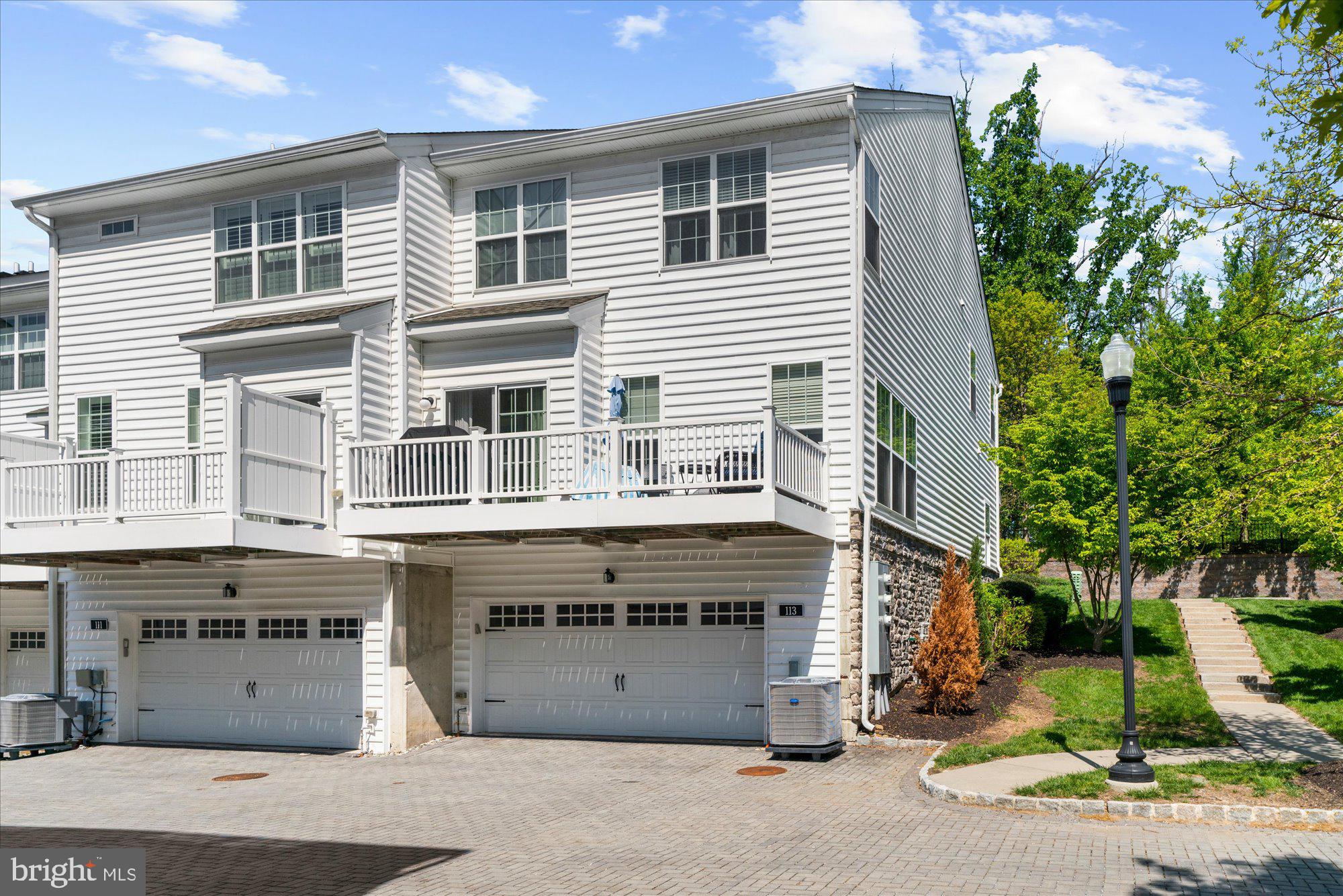 RAVENSCLIFF - Residential