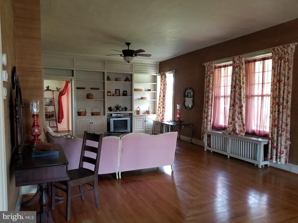 1ST WARD - Residential