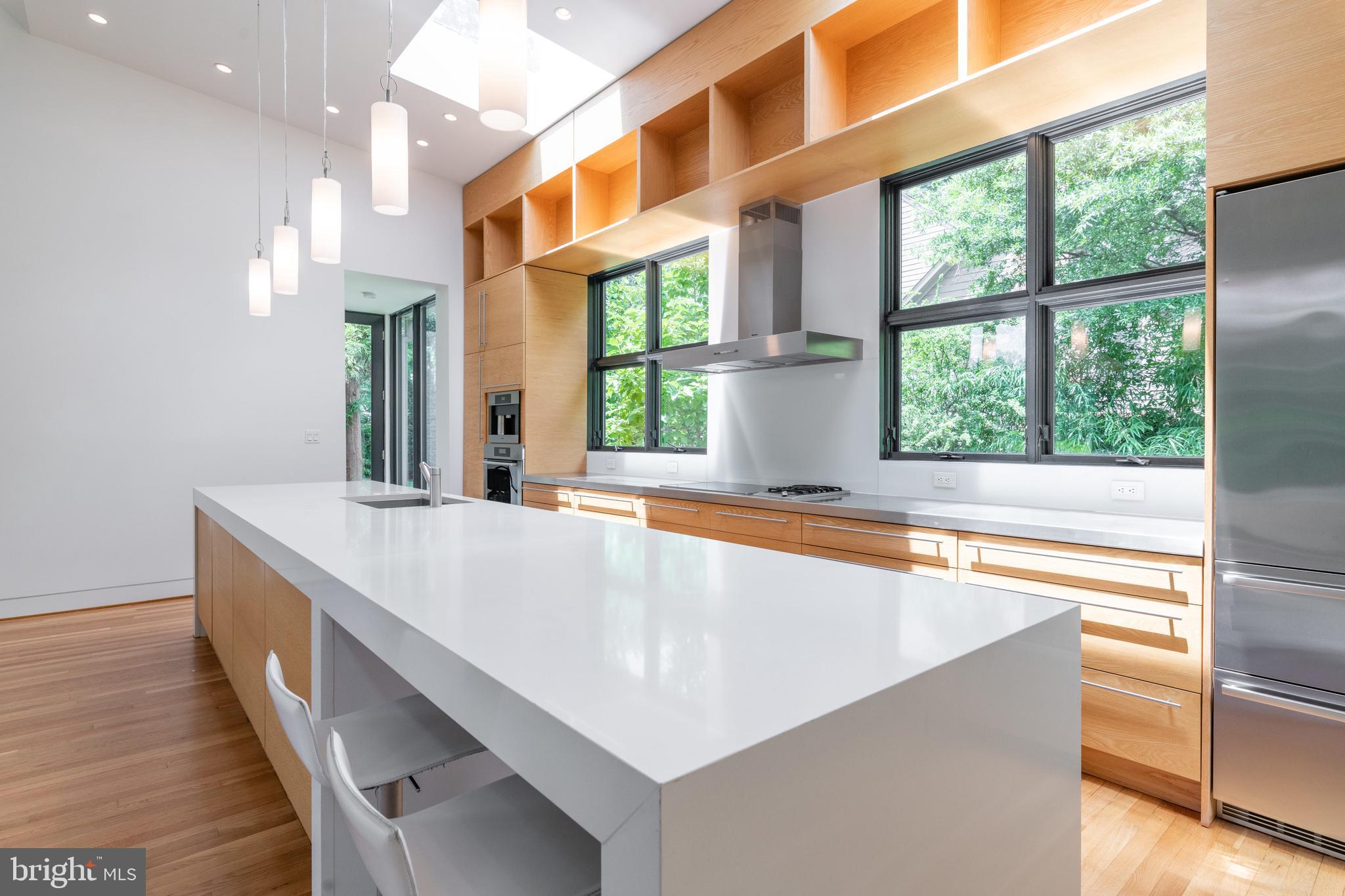 COLLEGE PARK - Residential