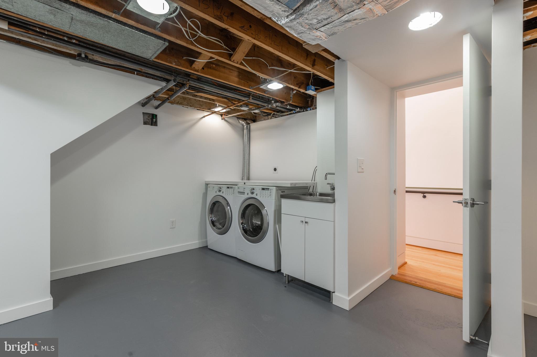 COLLEGE PARK - Residential