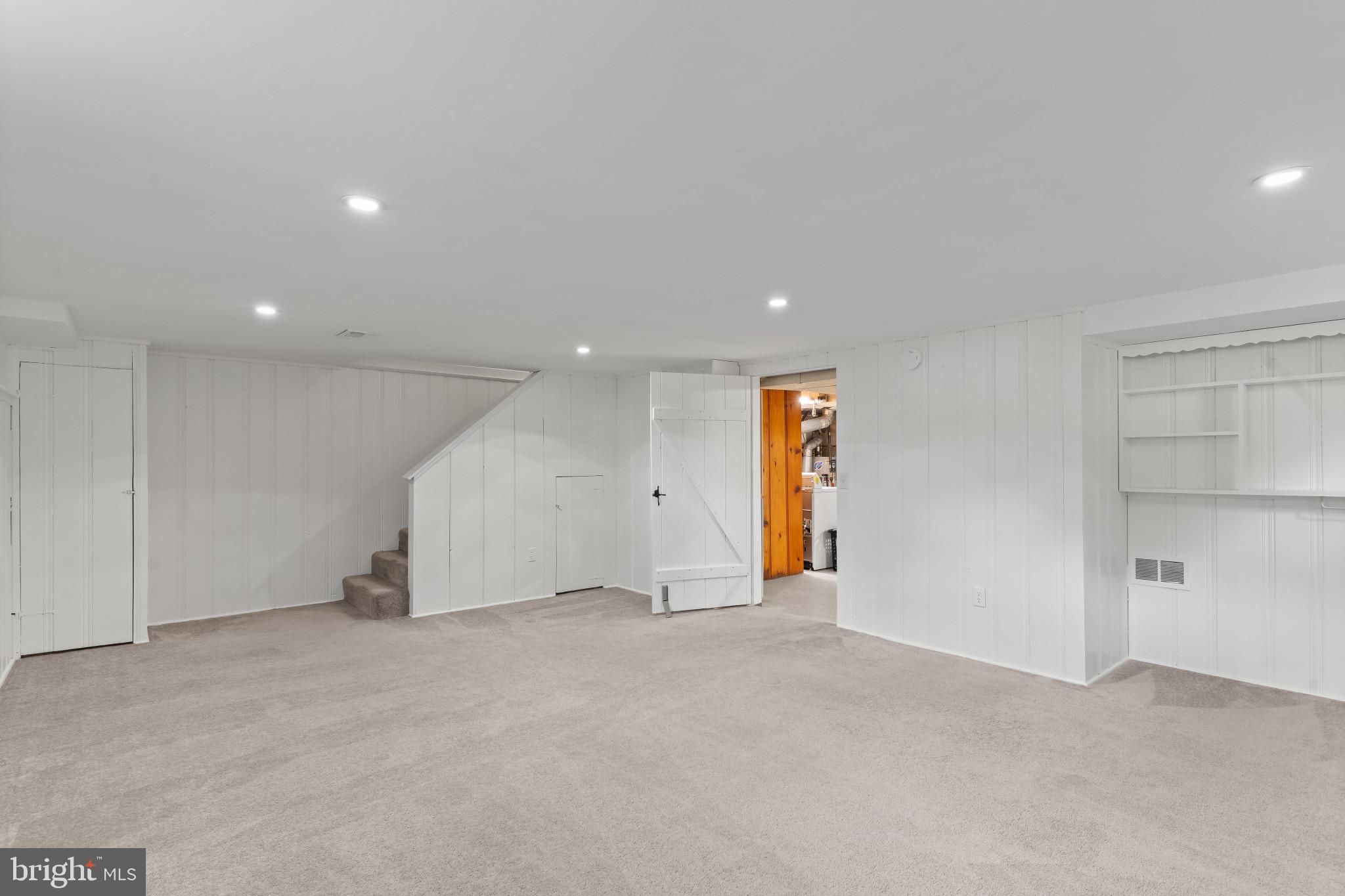 LOCH RAVEN MANOR - Residential