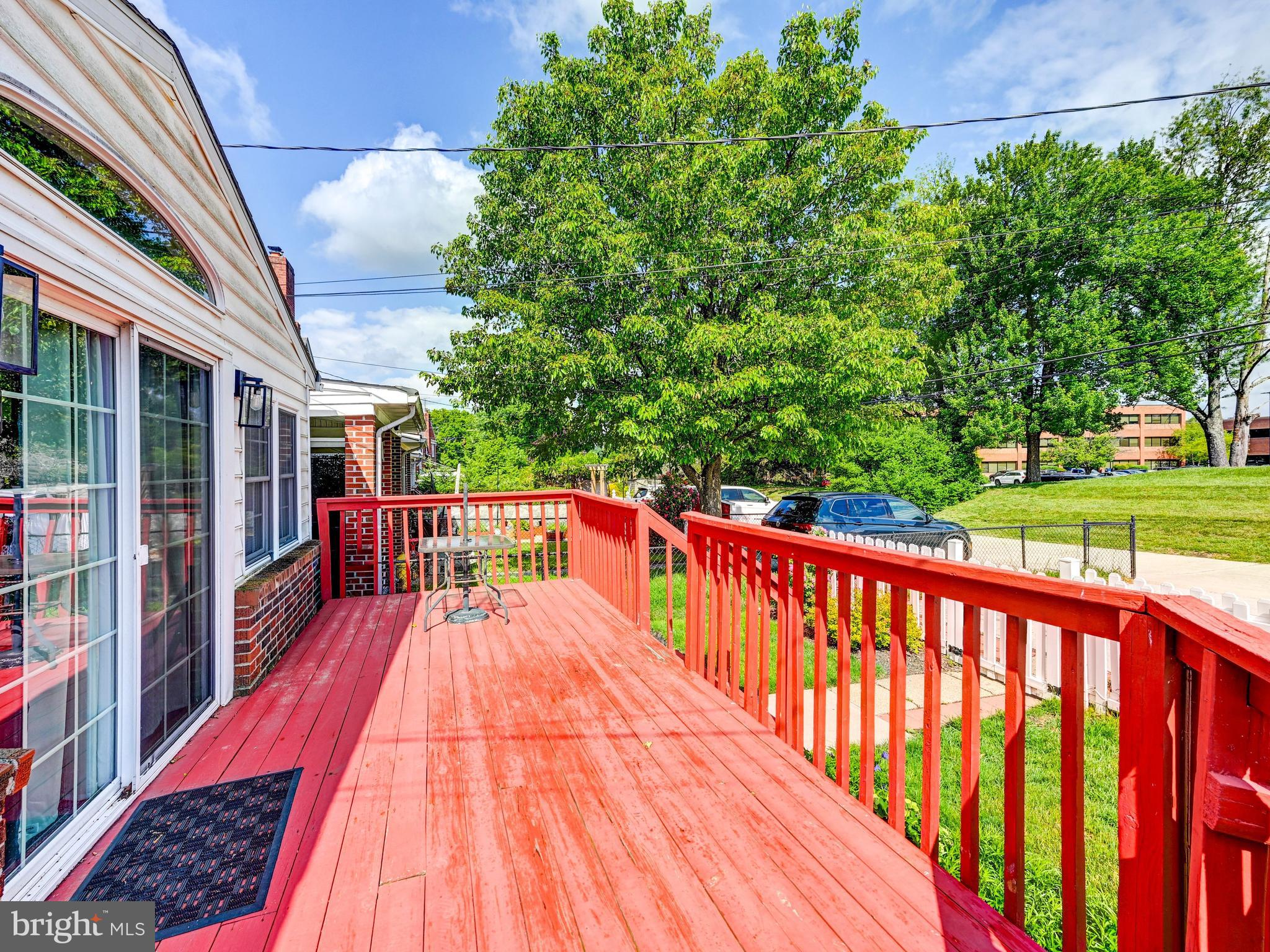 LOCH RAVEN MANOR - Residential