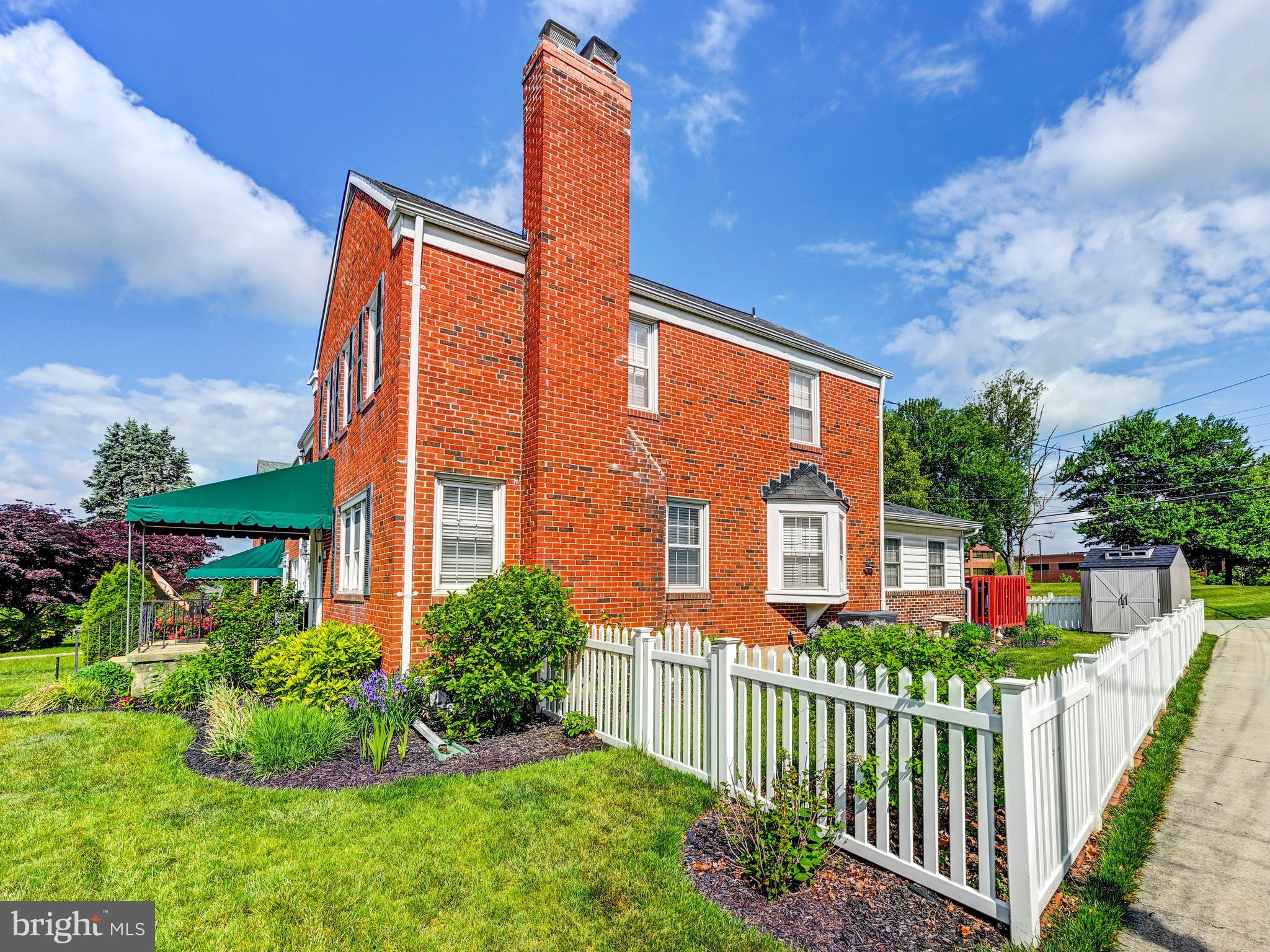 LOCH RAVEN MANOR - Residential