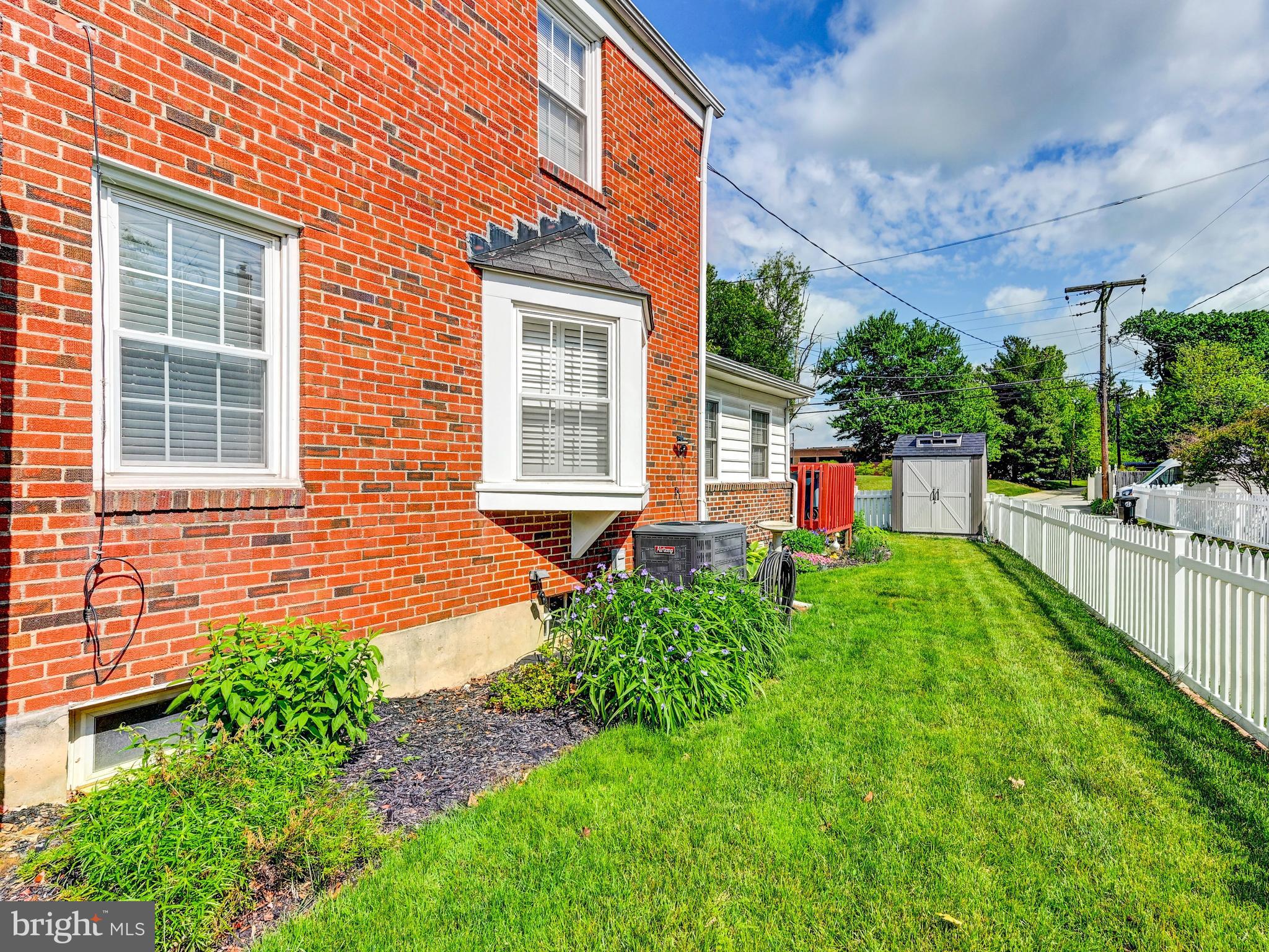 LOCH RAVEN MANOR - Residential
