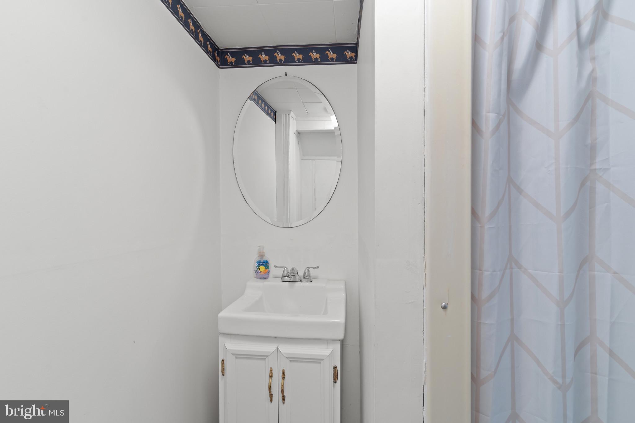 LOCH RAVEN MANOR - Residential