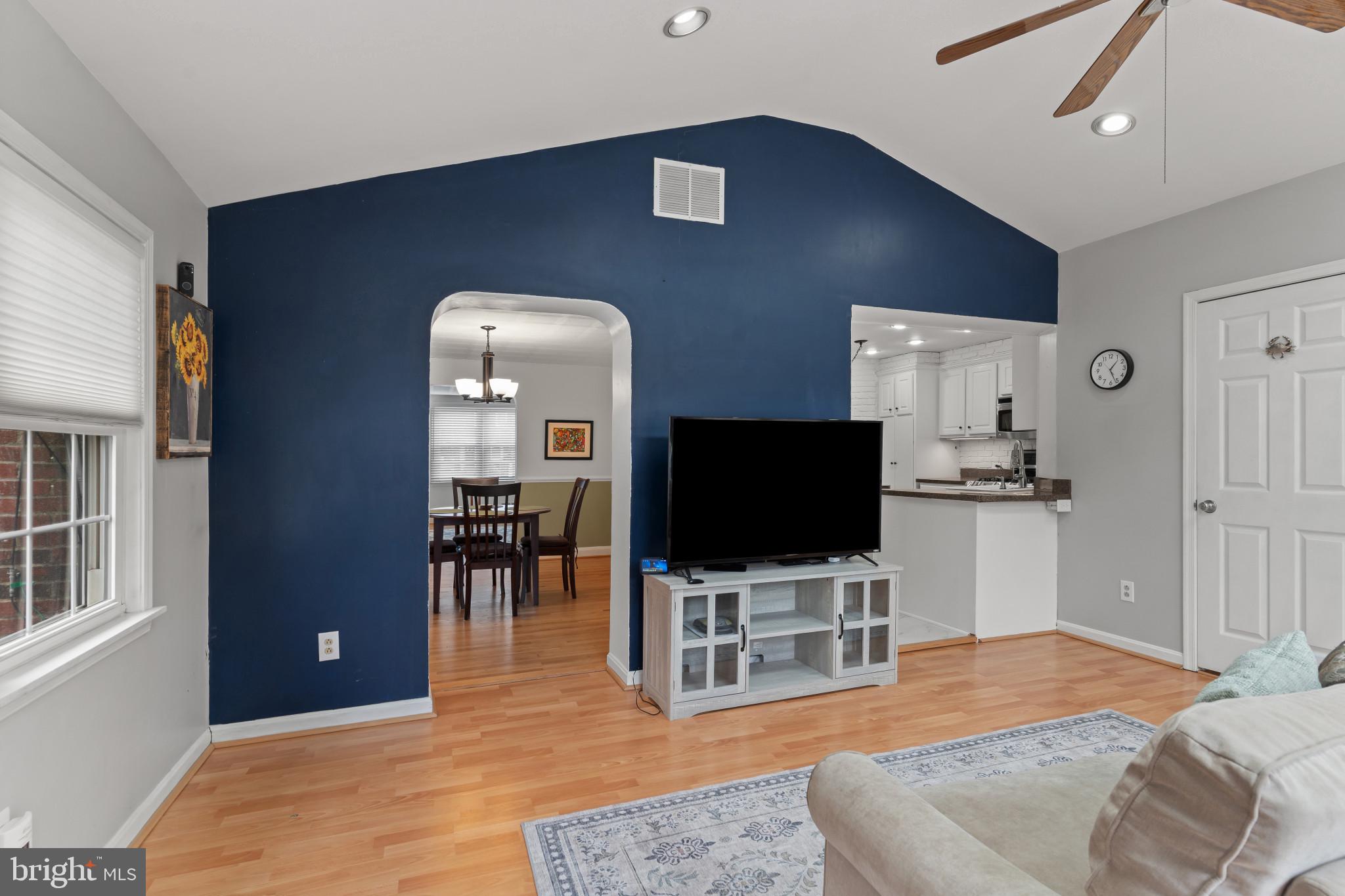 LOCH RAVEN MANOR - Residential