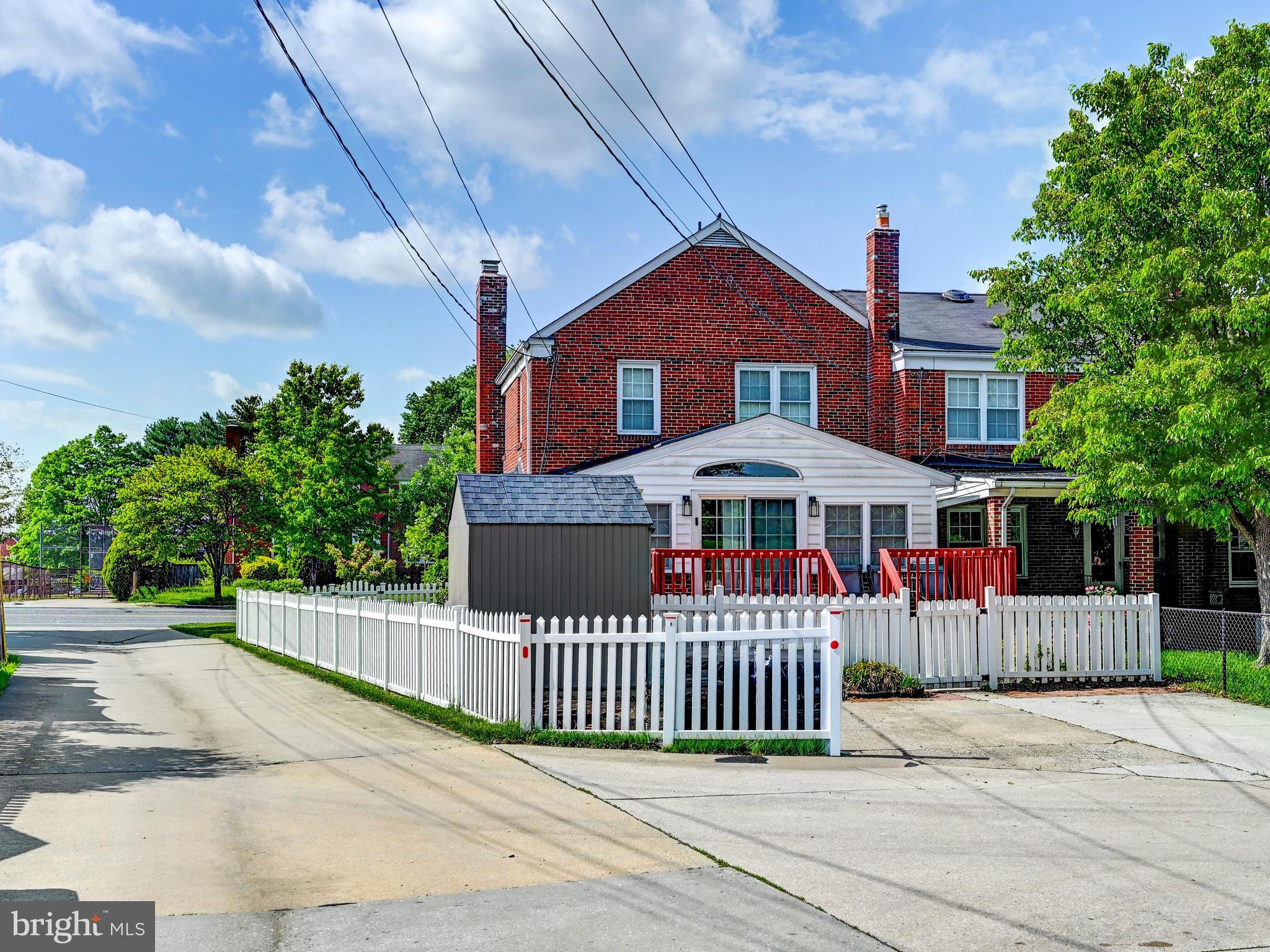 LOCH RAVEN MANOR - Residential