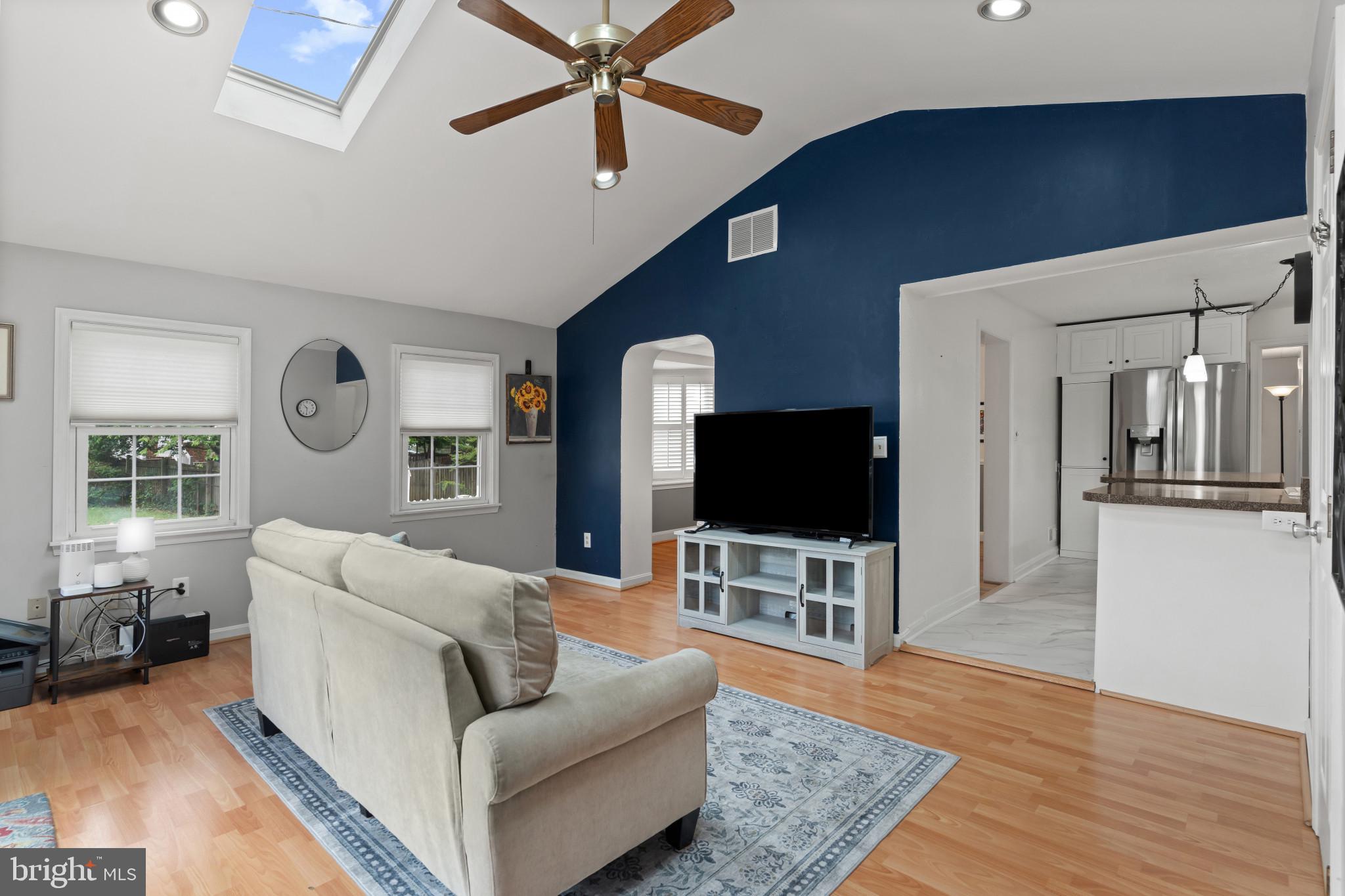 LOCH RAVEN MANOR - Residential