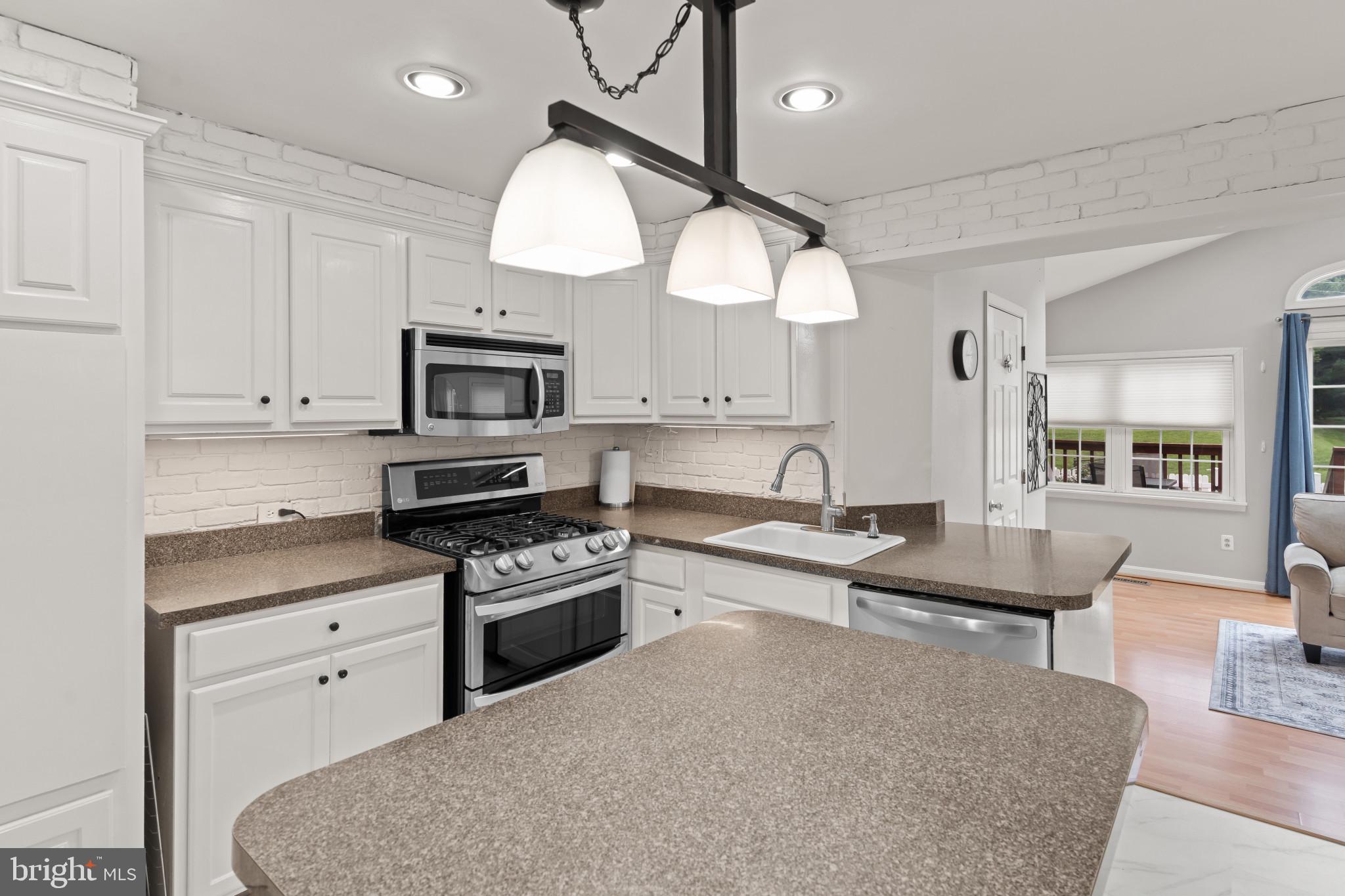 LOCH RAVEN MANOR - Residential