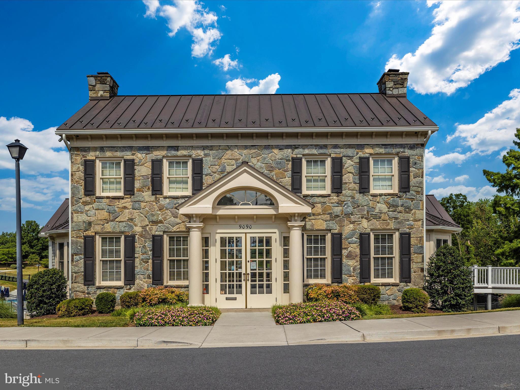 SPRING RIDGE - Residential