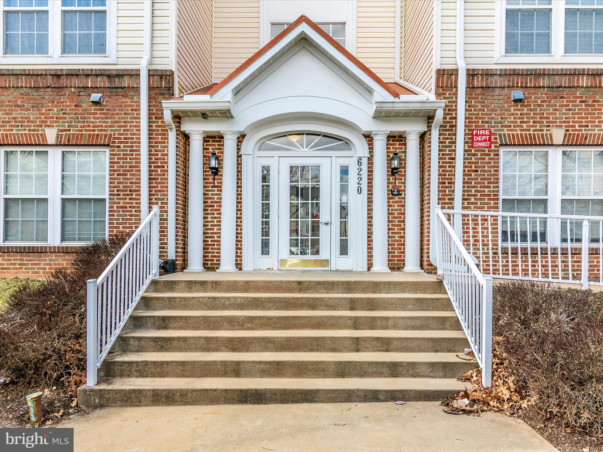 SPRING RIDGE - Residential
