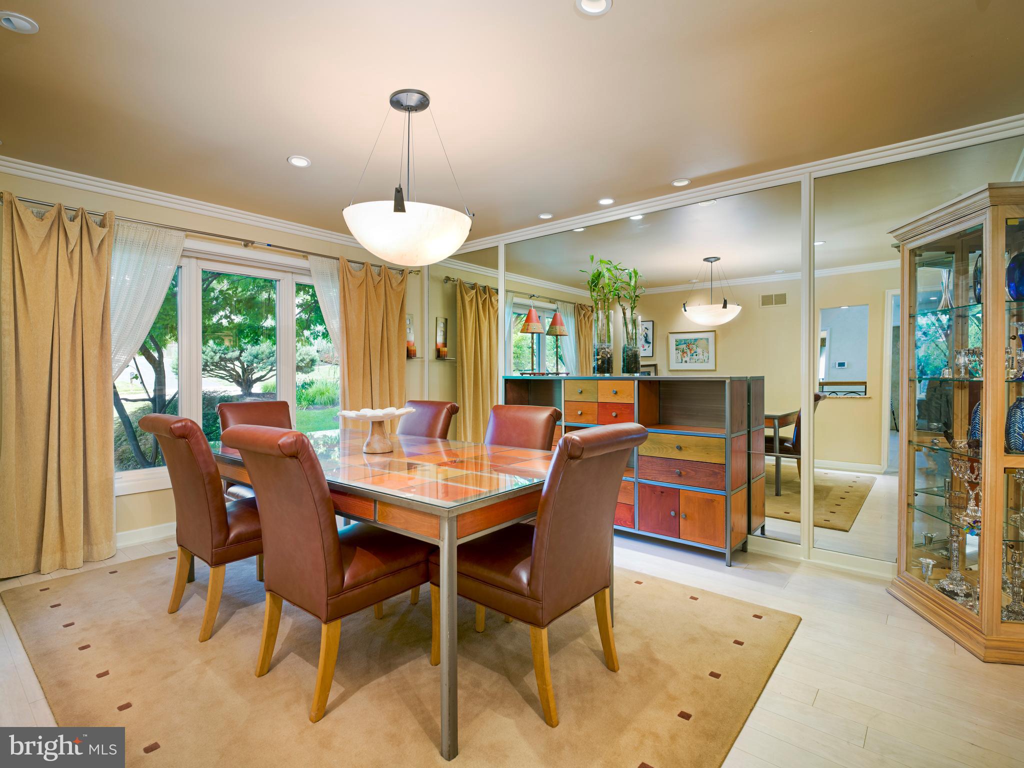 INDIAN CREEK - Residential