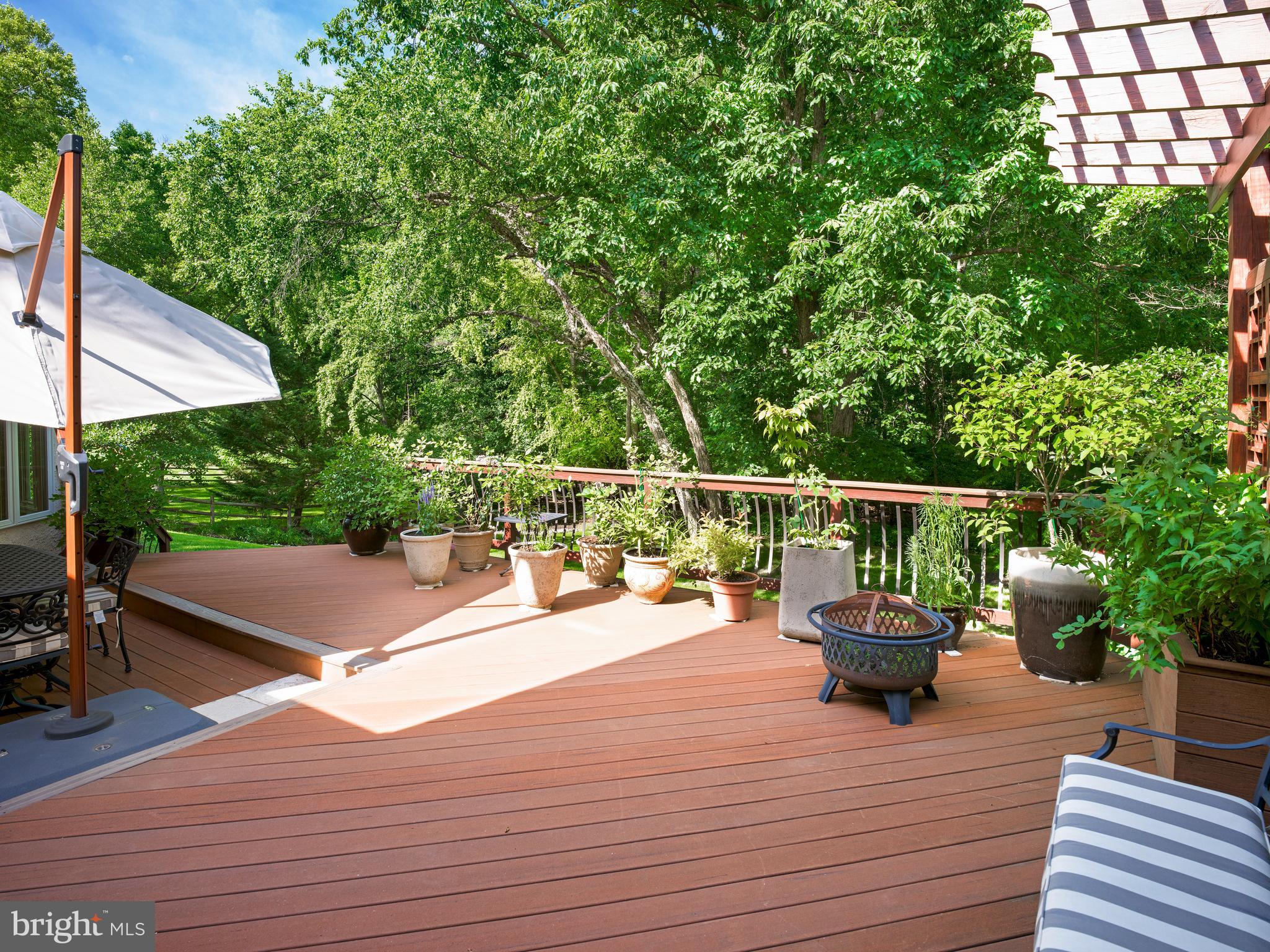 INDIAN CREEK - Residential