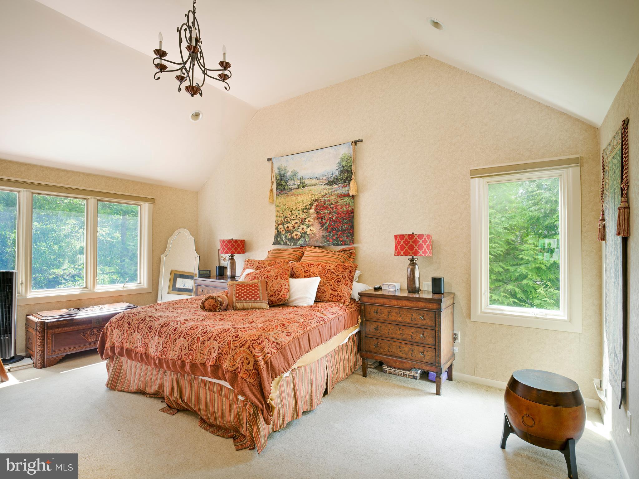 INDIAN CREEK - Residential
