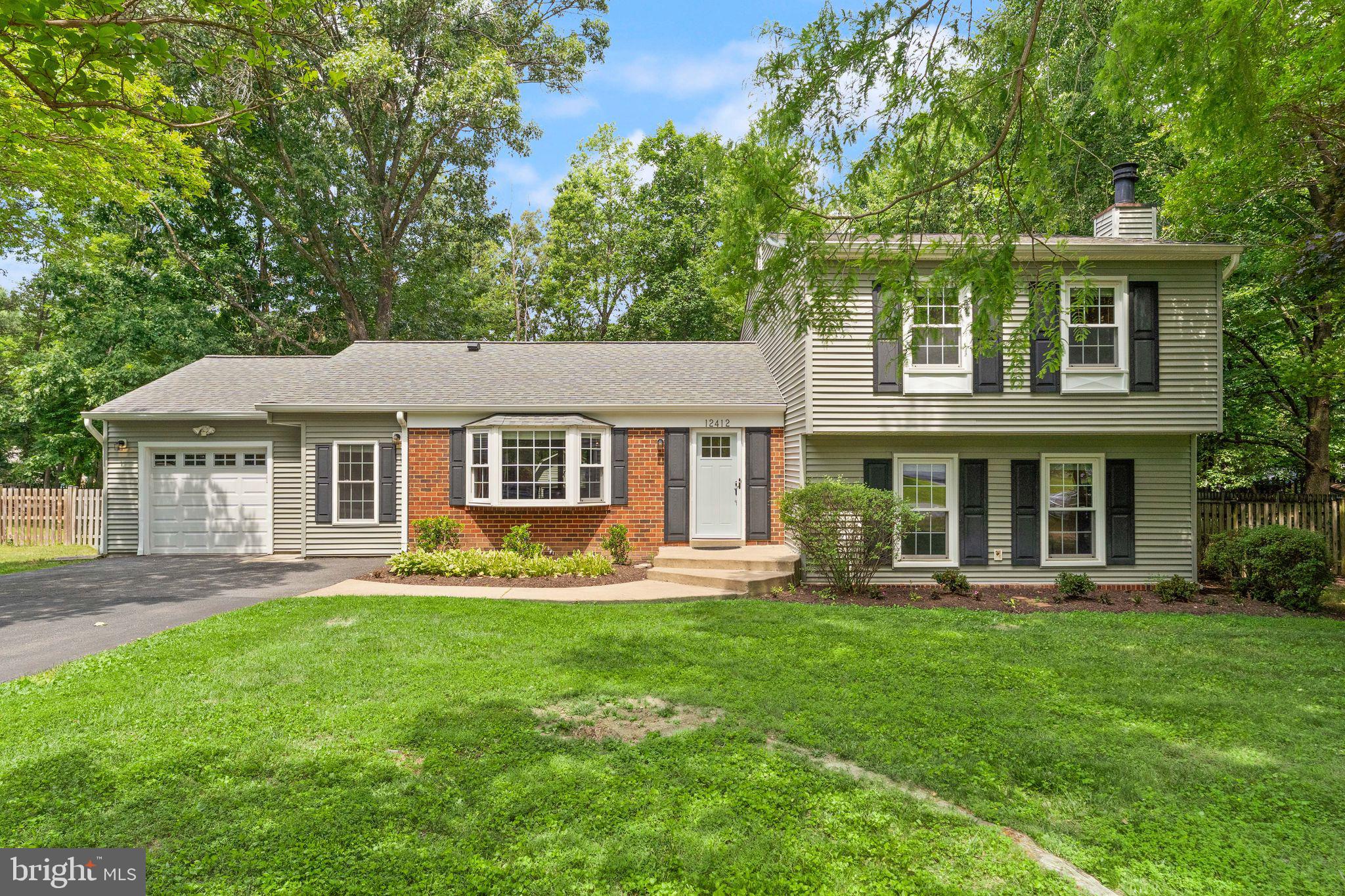 STRATTON WOODS - Residential
