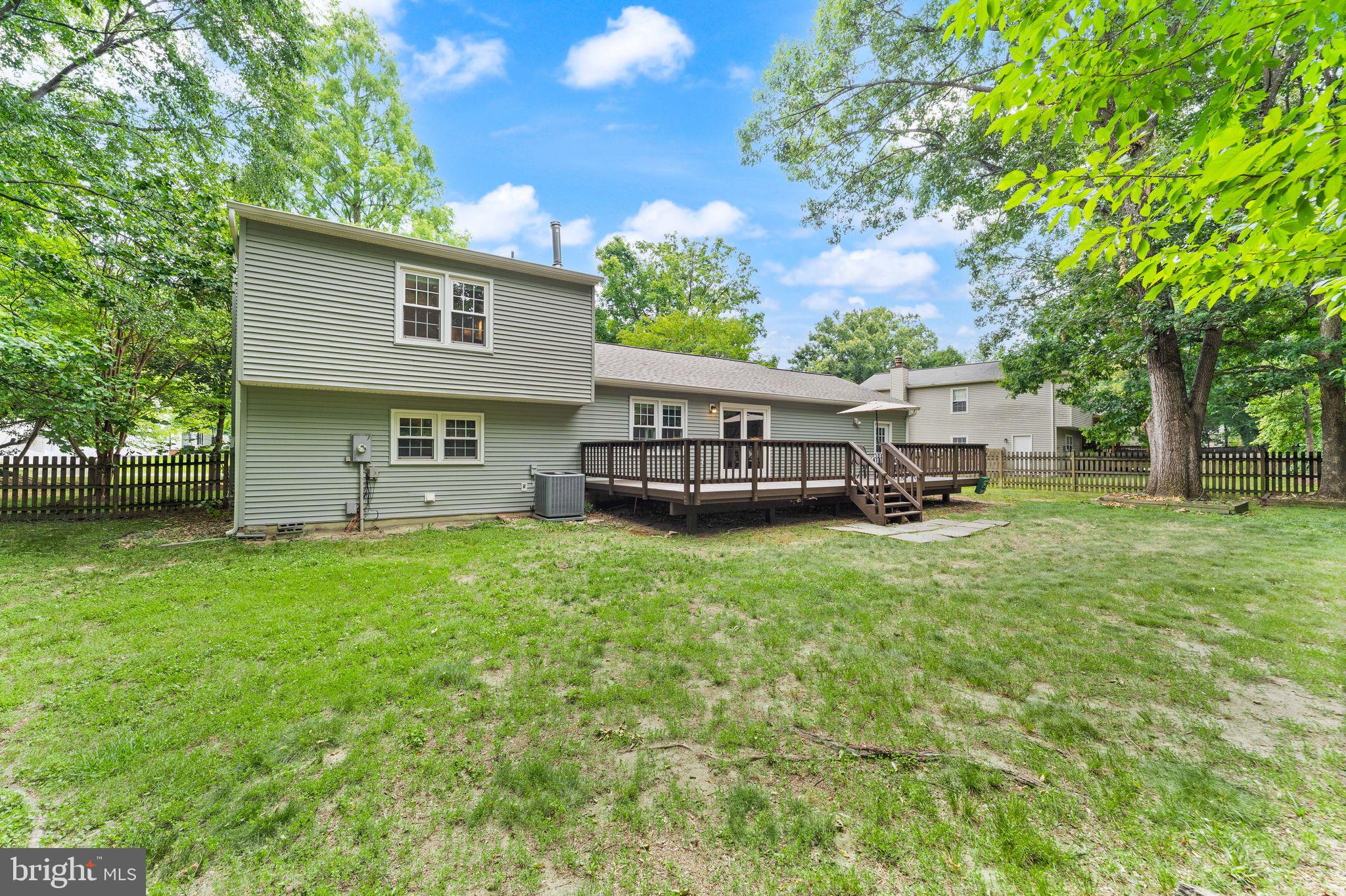 STRATTON WOODS - Residential