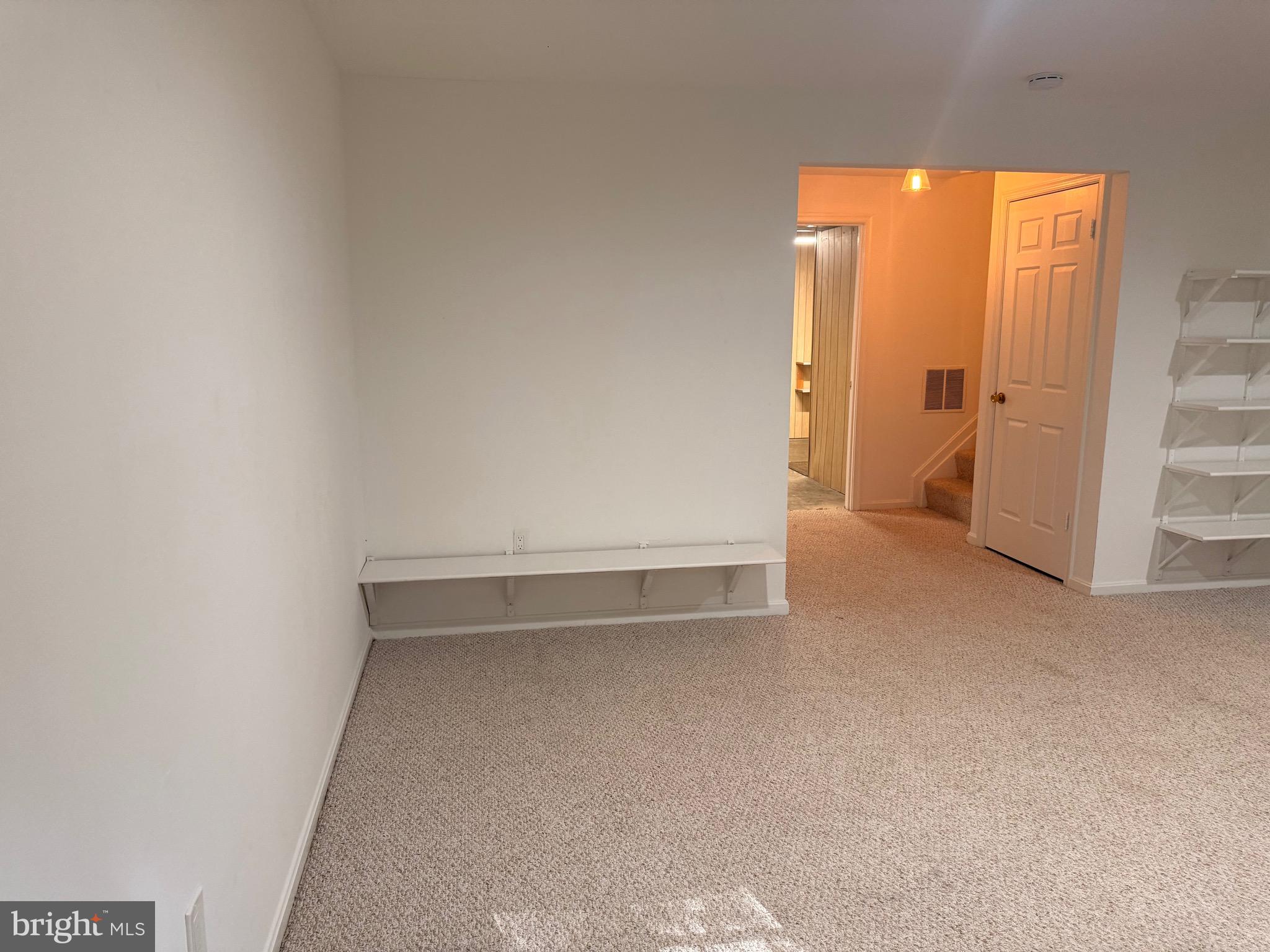 DUMONT OAKS - Residential Lease