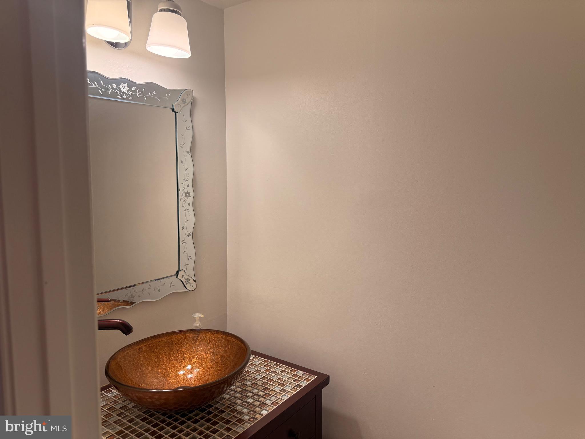 DUMONT OAKS - Residential Lease