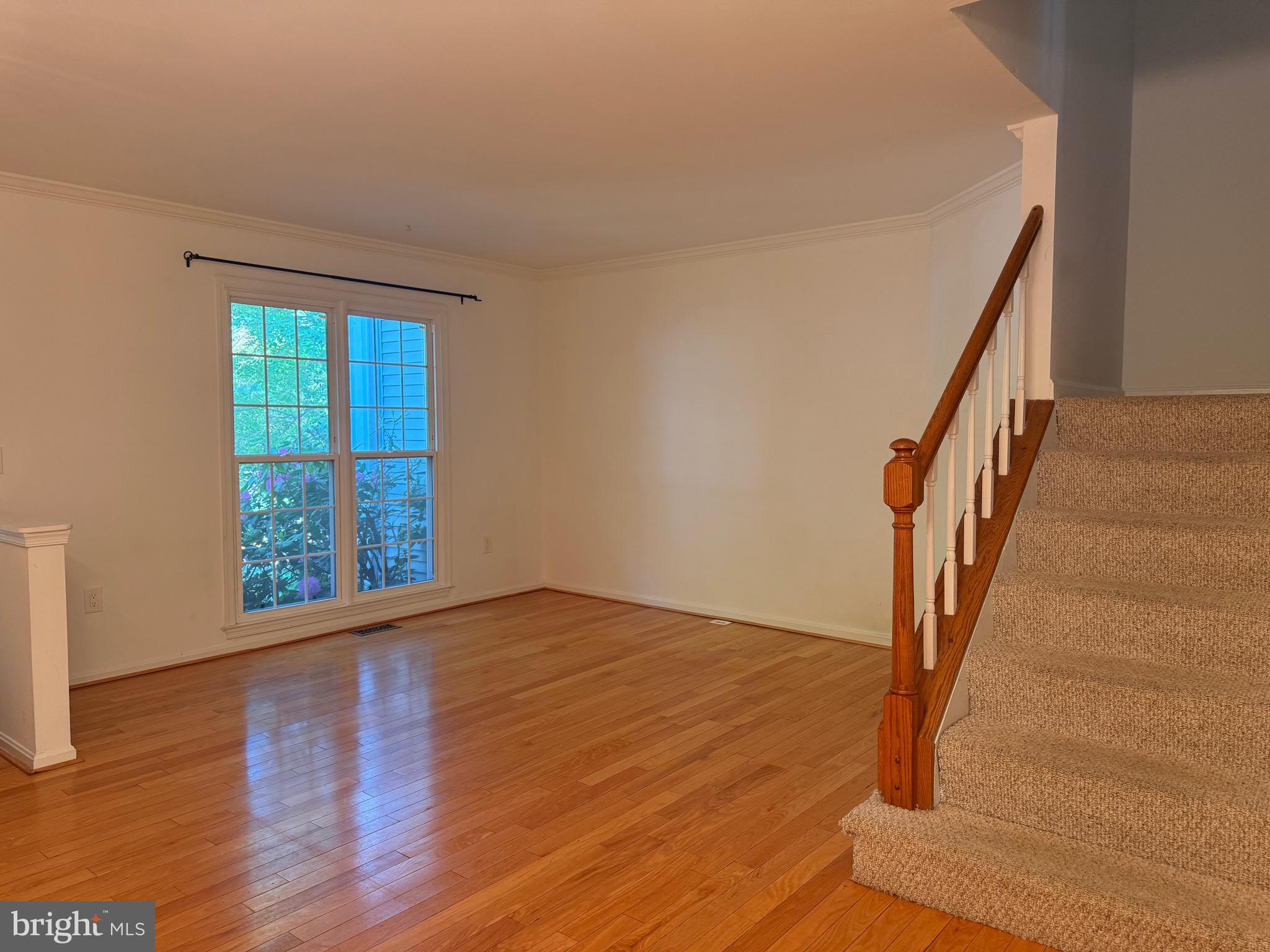 DUMONT OAKS - Residential Lease