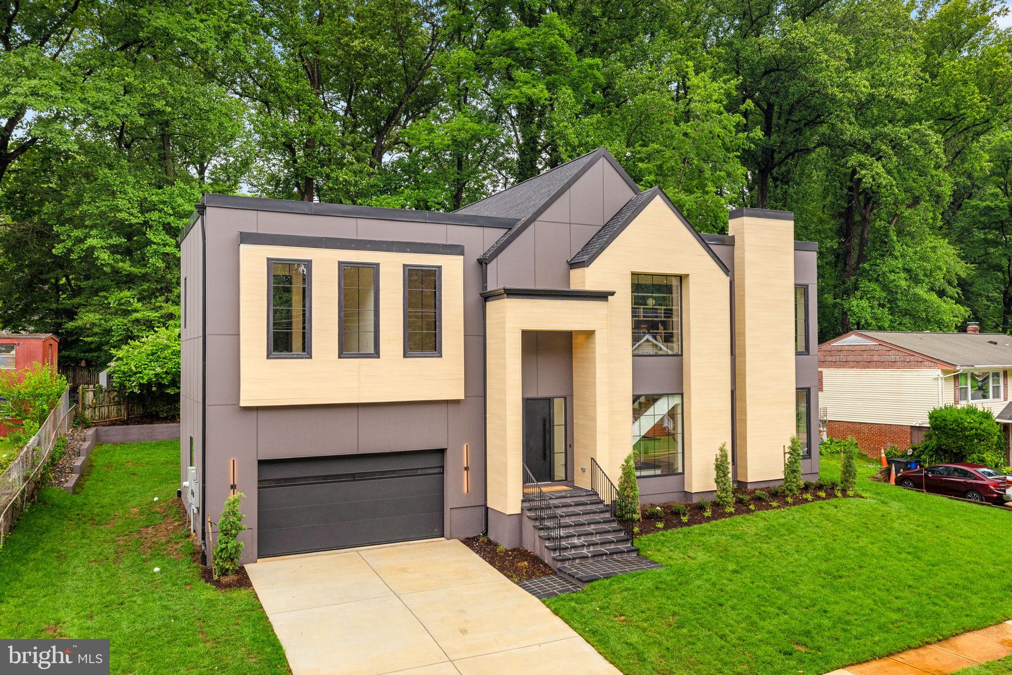 VIENNA WOODS - Residential