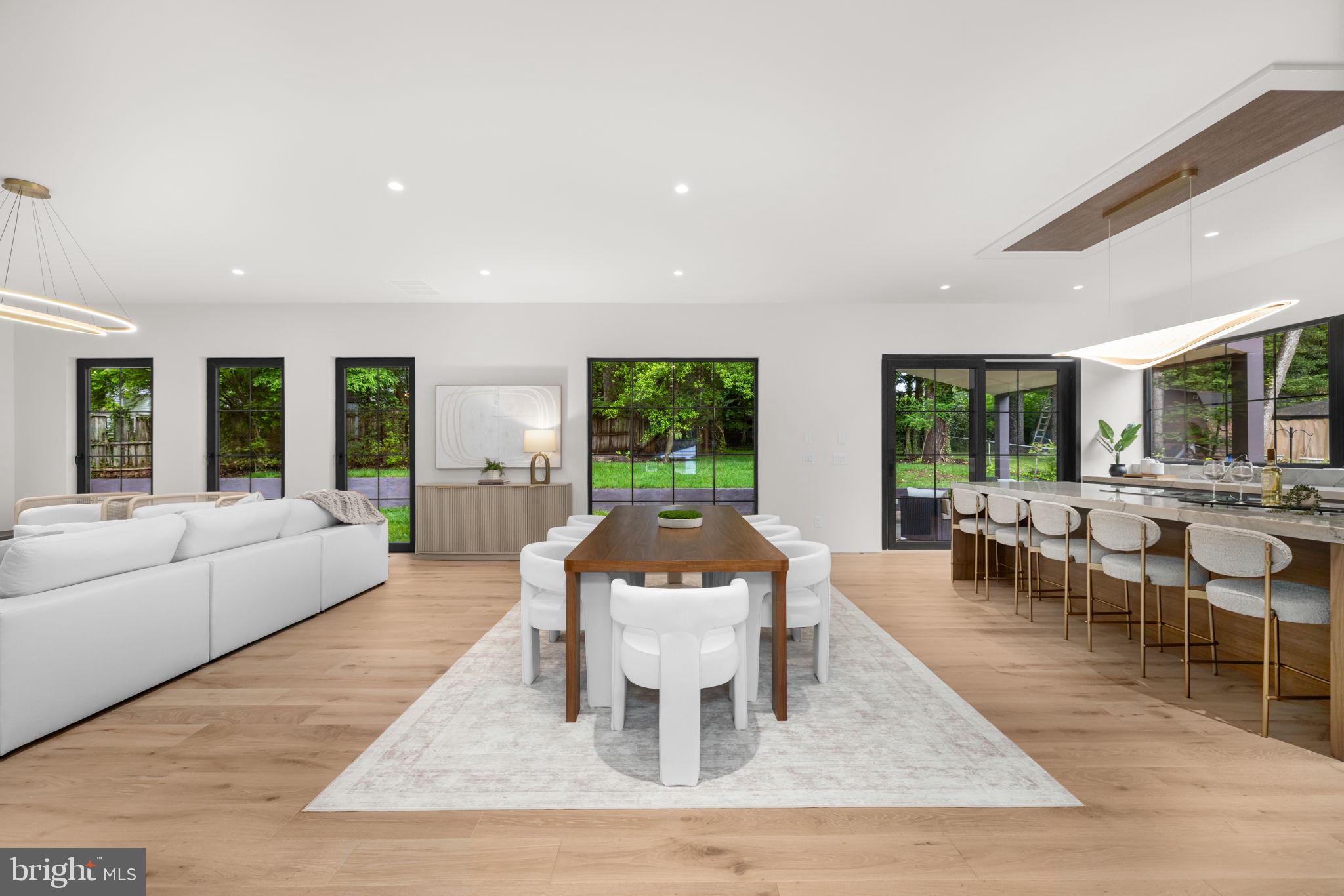 VIENNA WOODS - Residential