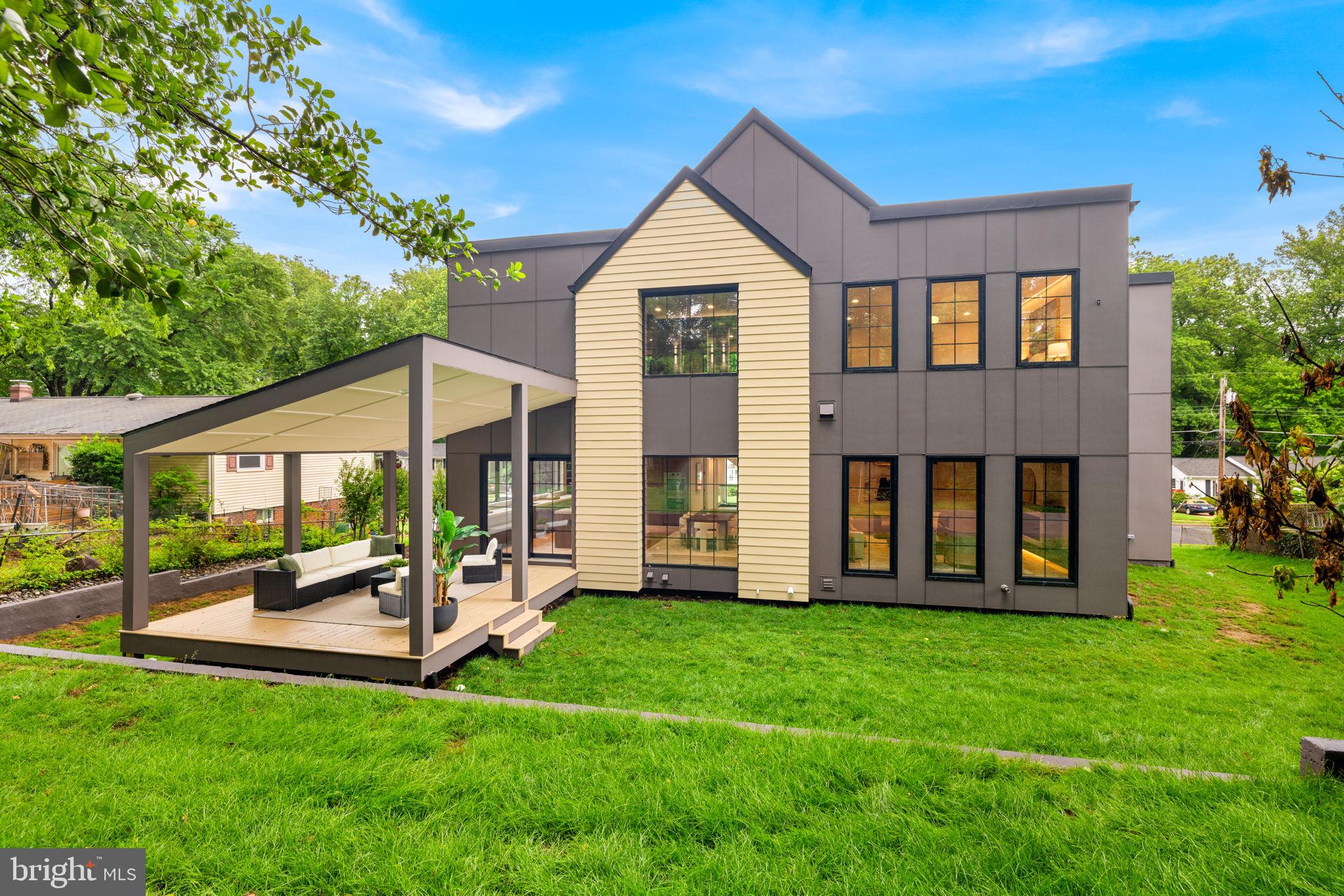VIENNA WOODS - Residential