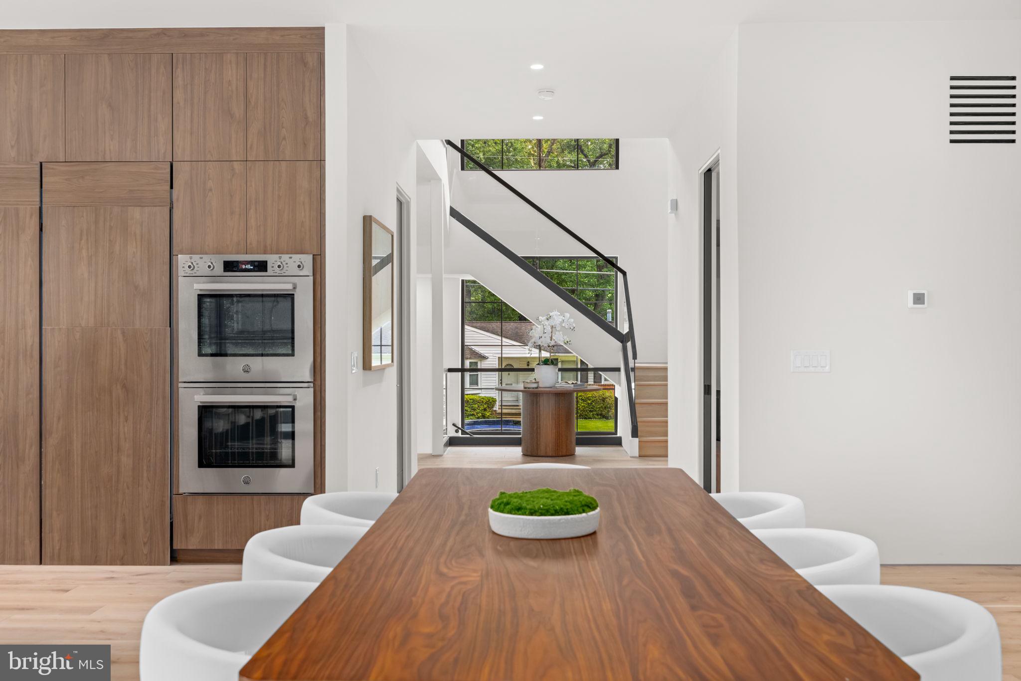 VIENNA WOODS - Residential