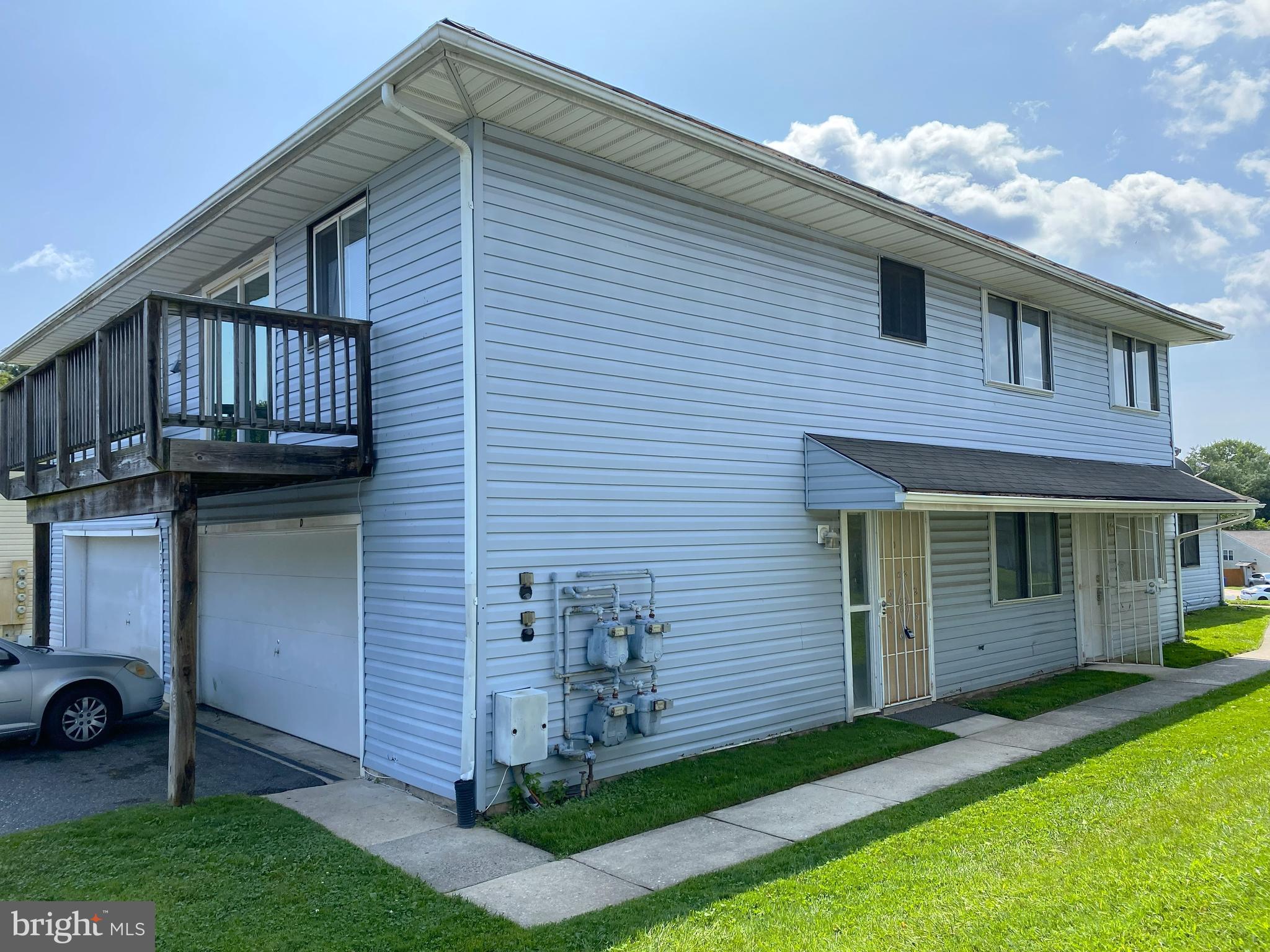 Check out the Pics - Nice Turn-Key Unit at a price that won't break the Bank!...More Info Coming Soon.