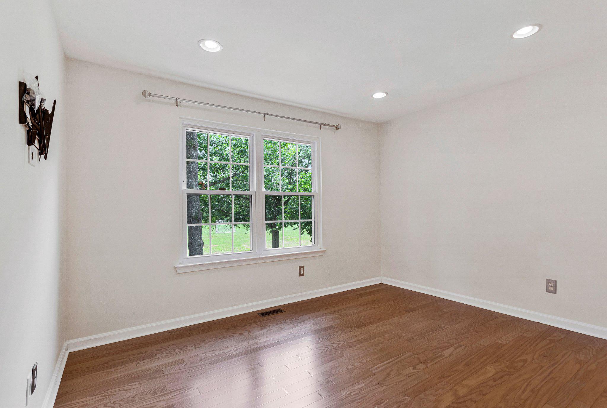 MITCHELLVILLE TOWNHOUSES - Residential