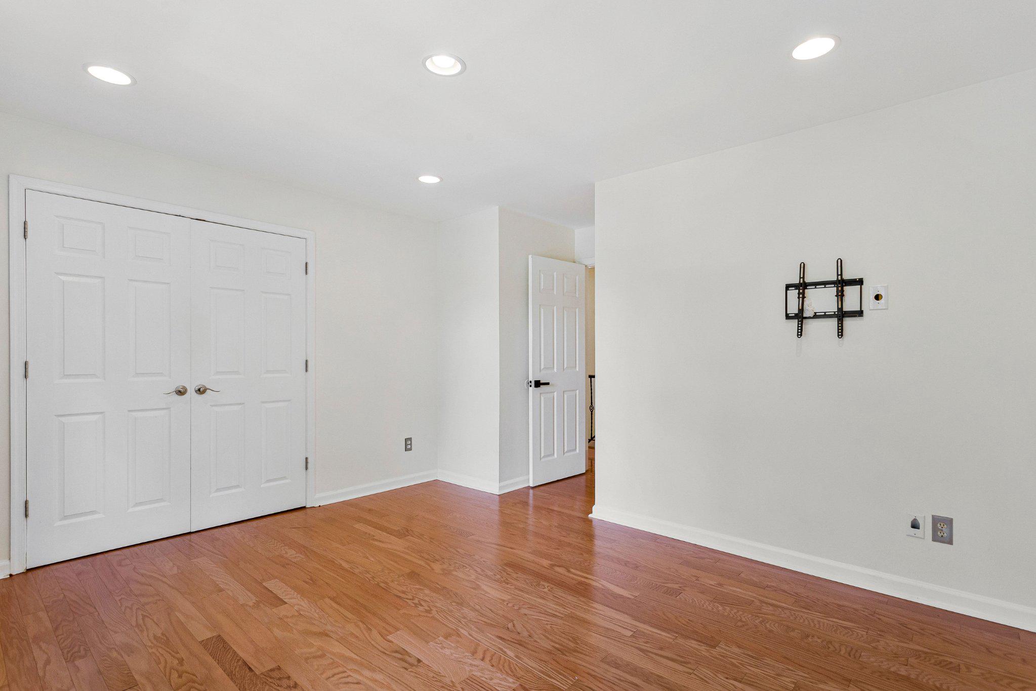 MITCHELLVILLE TOWNHOUSES - Residential