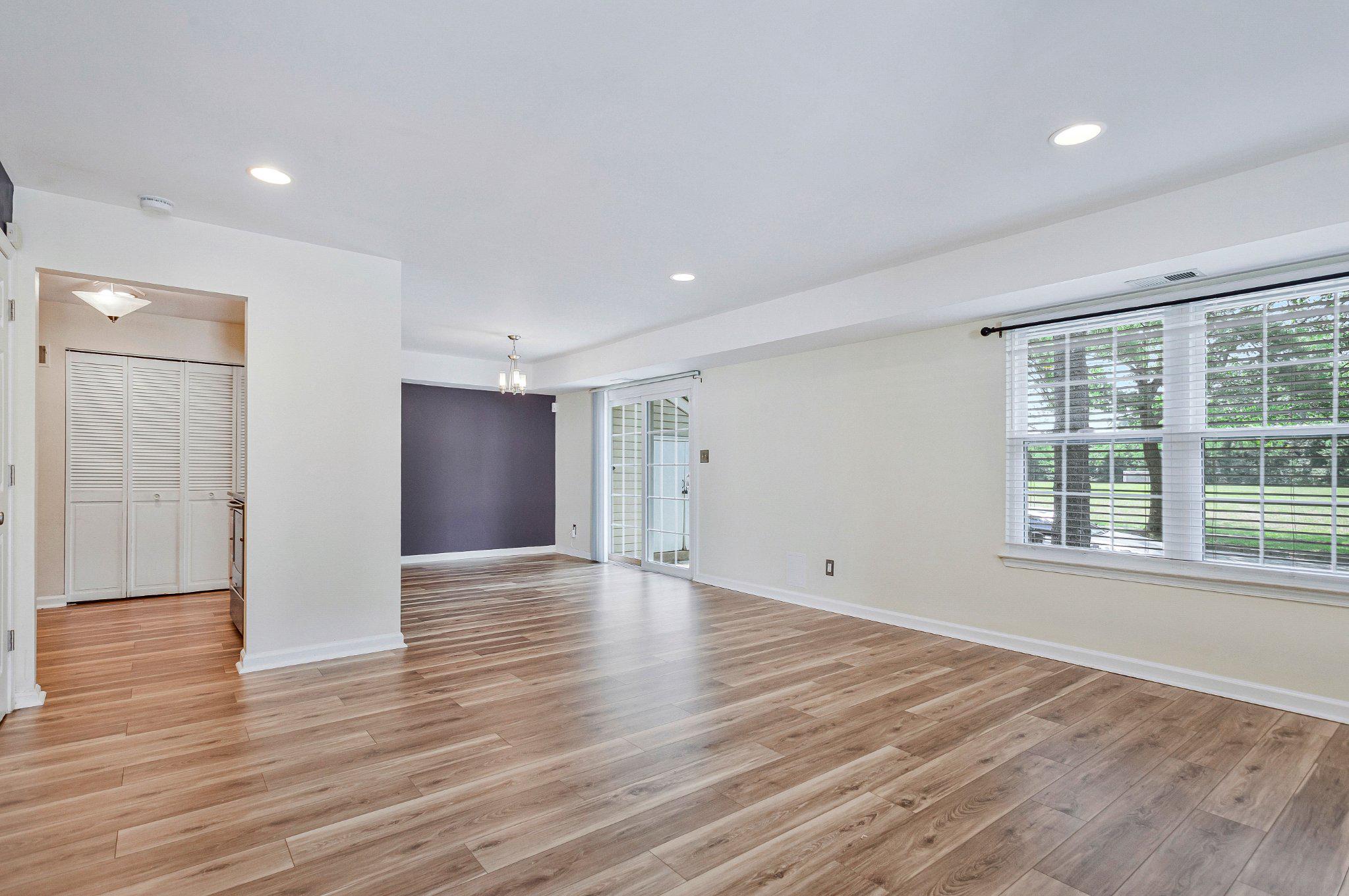 MITCHELLVILLE TOWNHOUSES - Residential