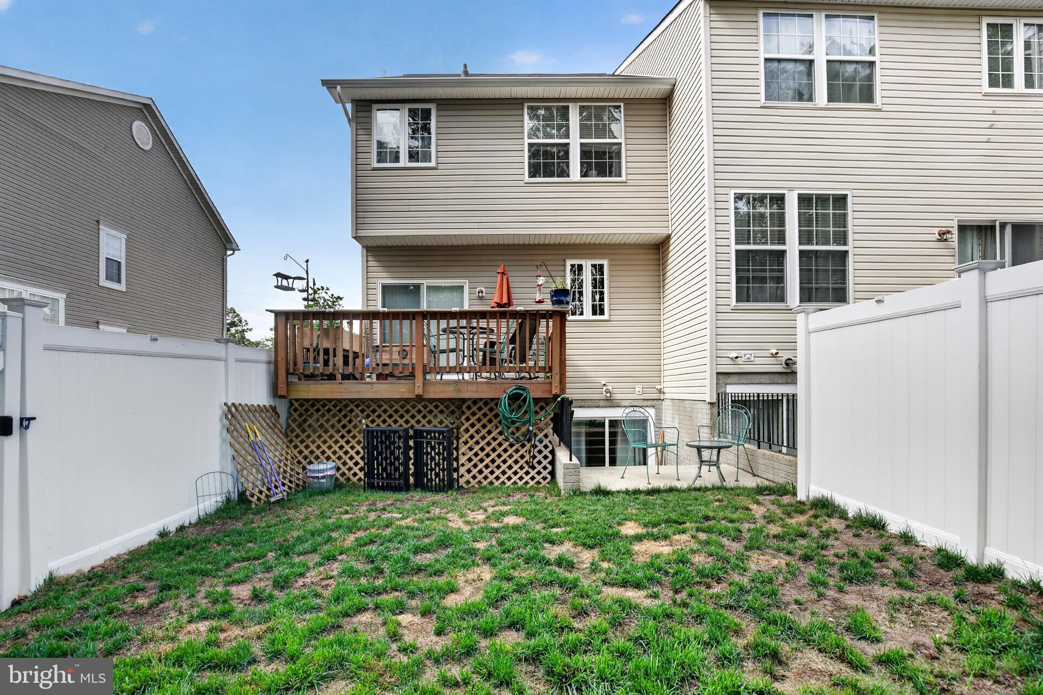 CLEMENTS WOODS - Residential