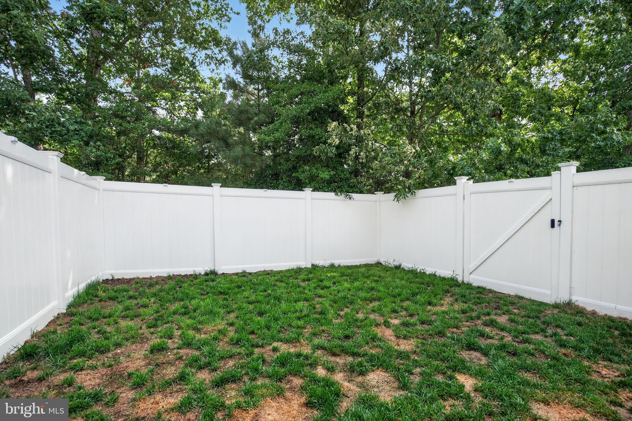 CLEMENTS WOODS - Residential