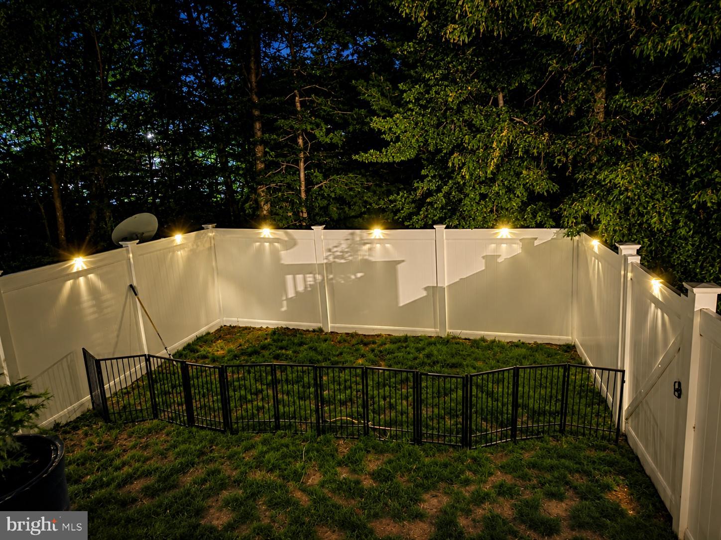 CLEMENTS WOODS - Residential