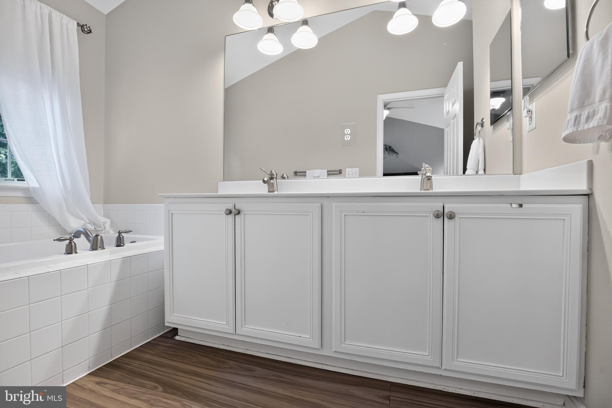 CLEMENTS WOODS - Residential