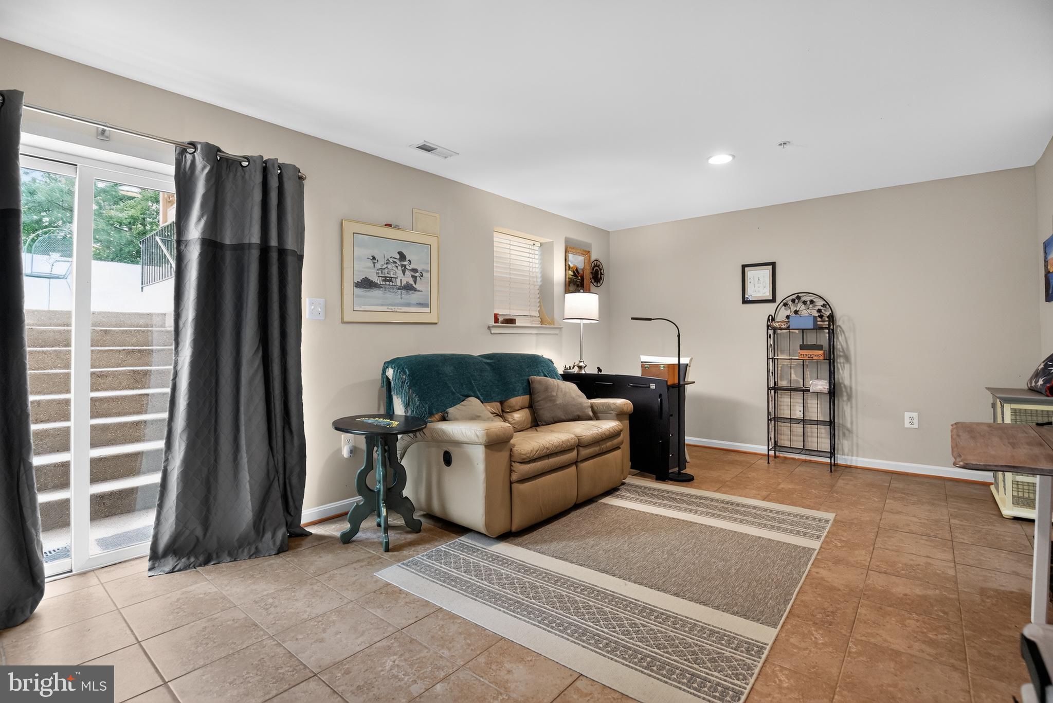 CLEMENTS WOODS - Residential