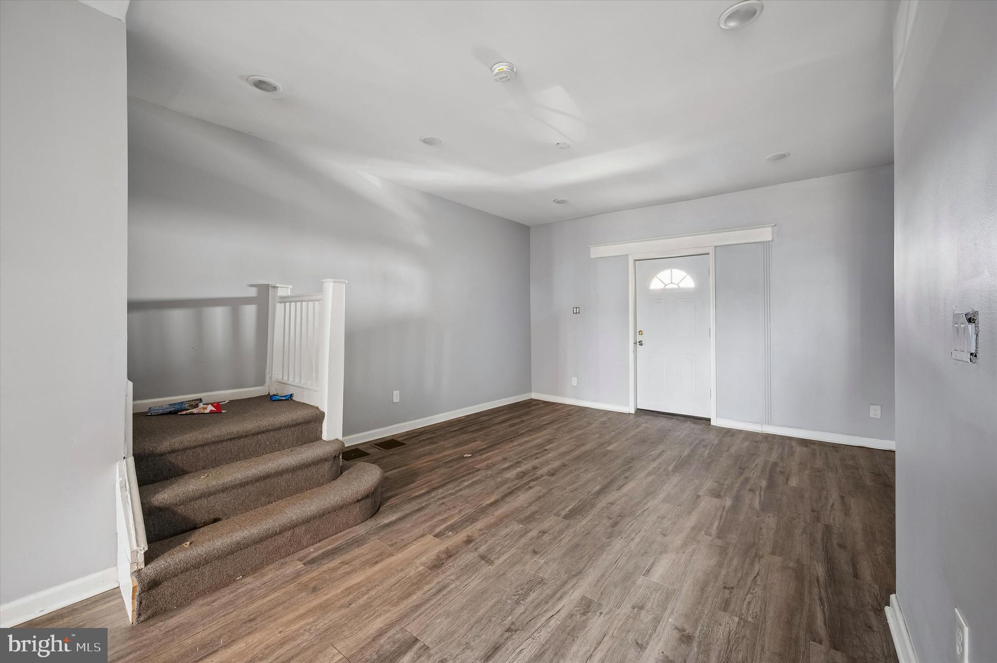 LOGAN - Residential