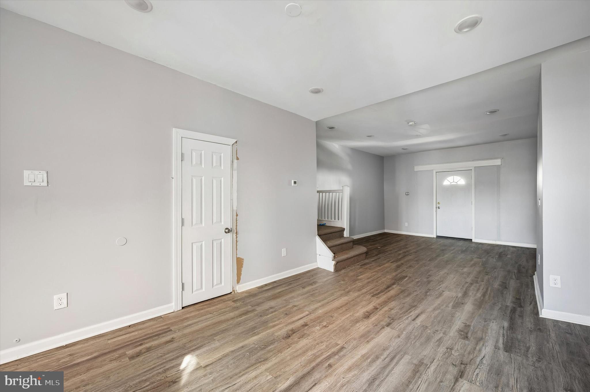 LOGAN - Residential