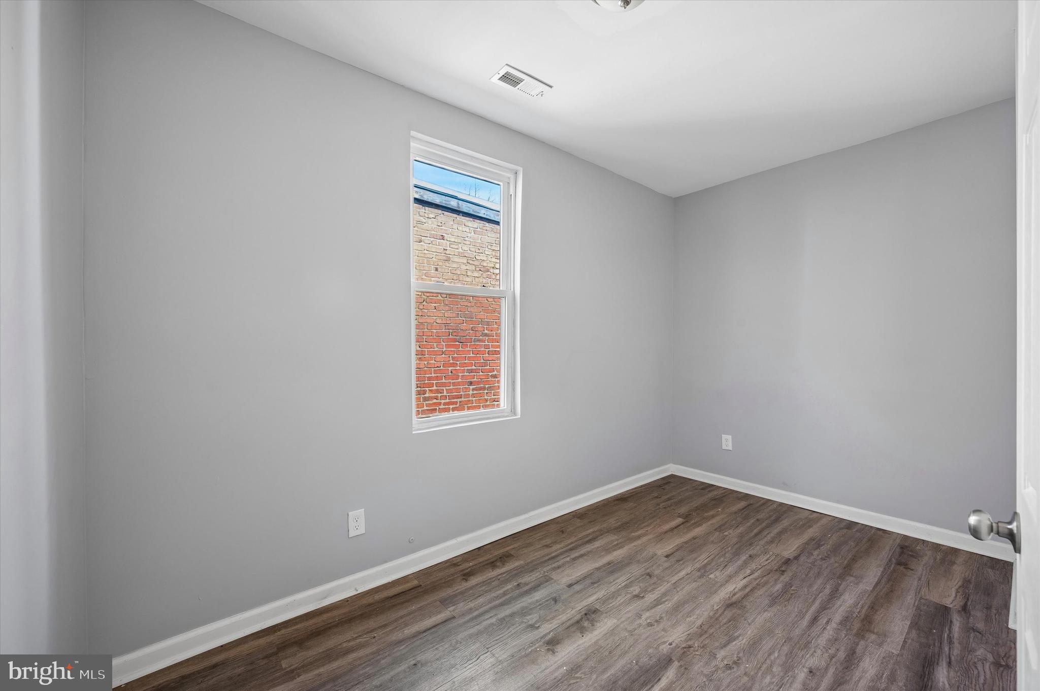 LOGAN - Residential