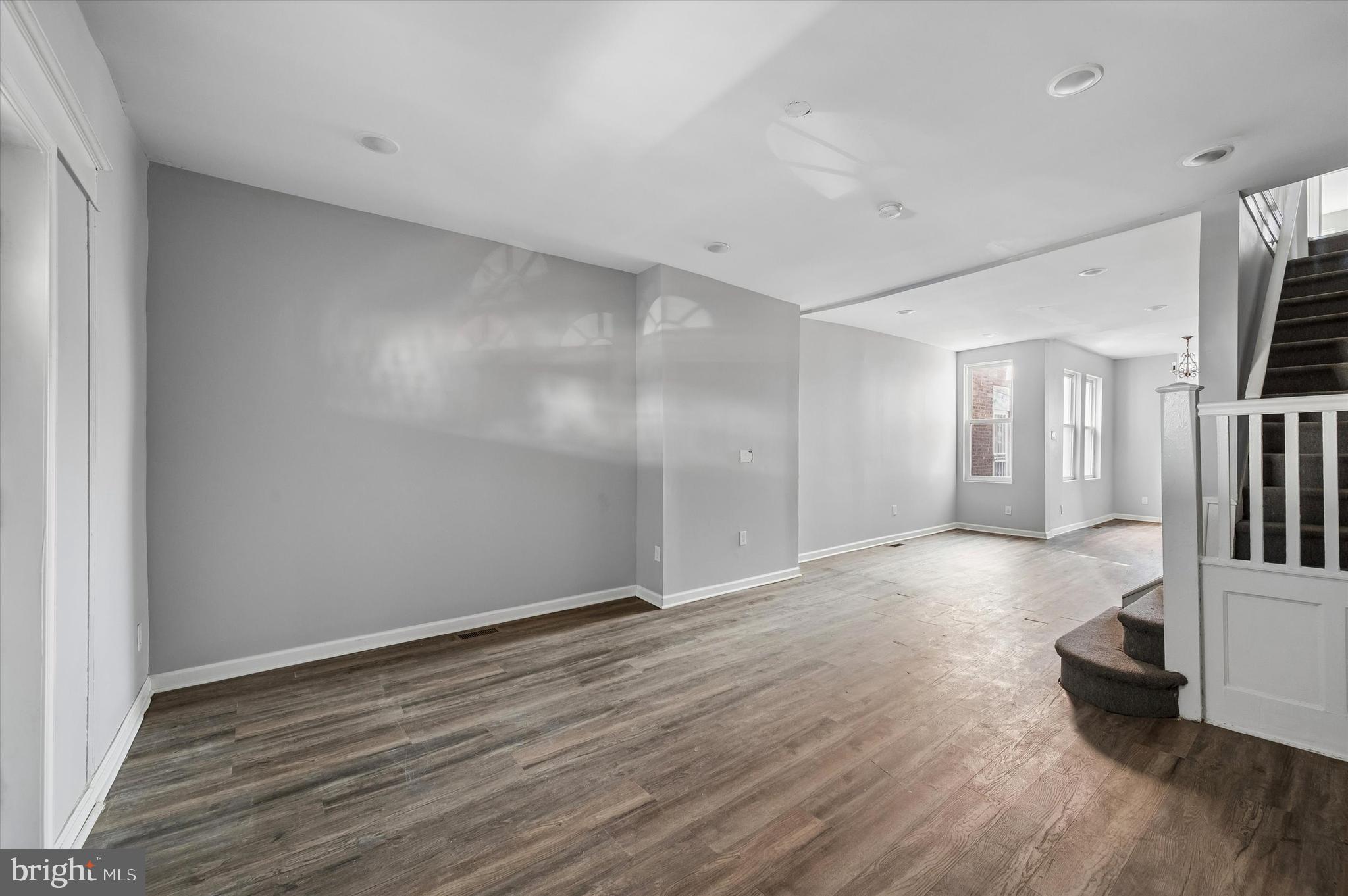 LOGAN - Residential