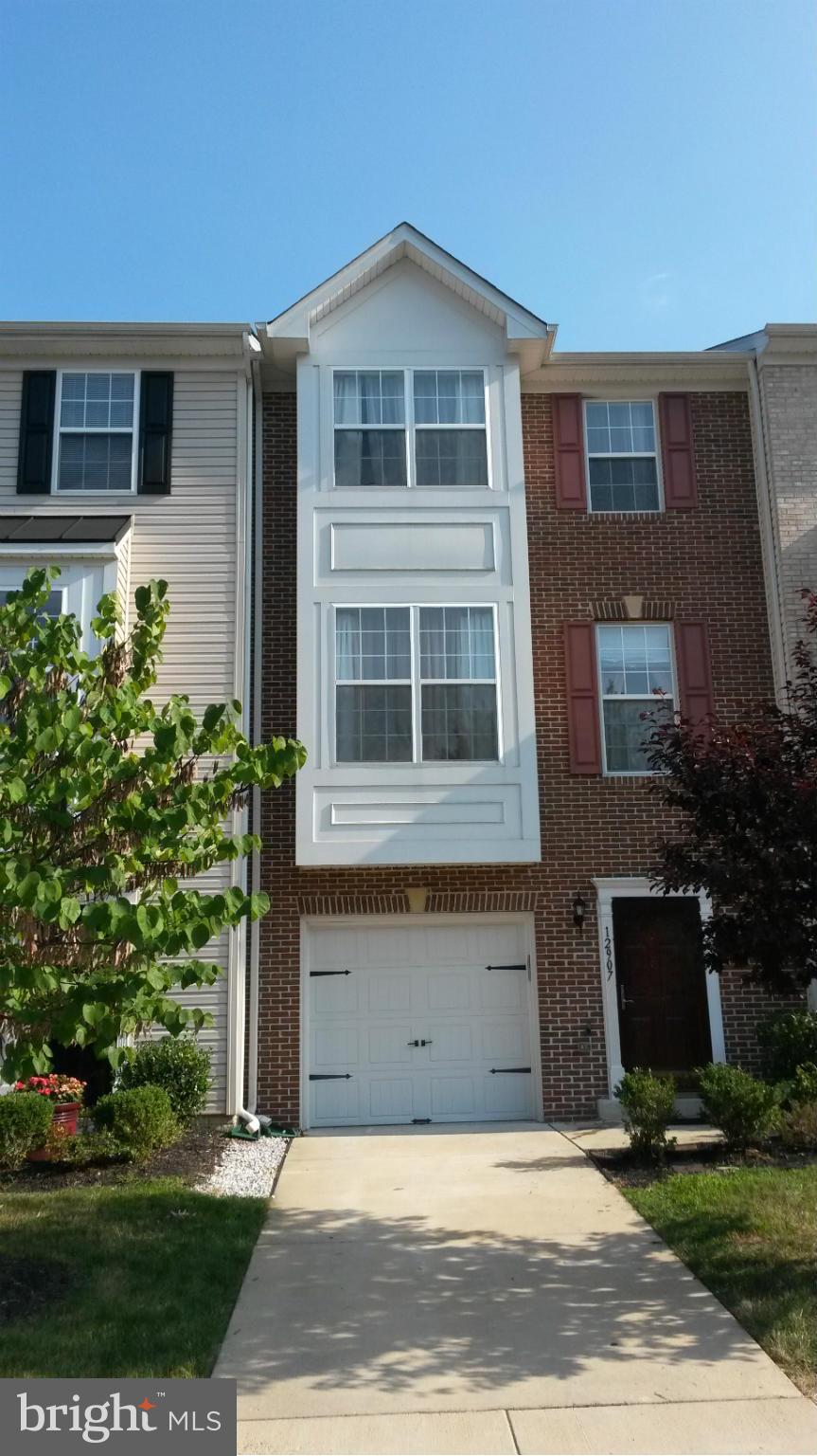 MARLTON TOWN CENTER - Residential Lease