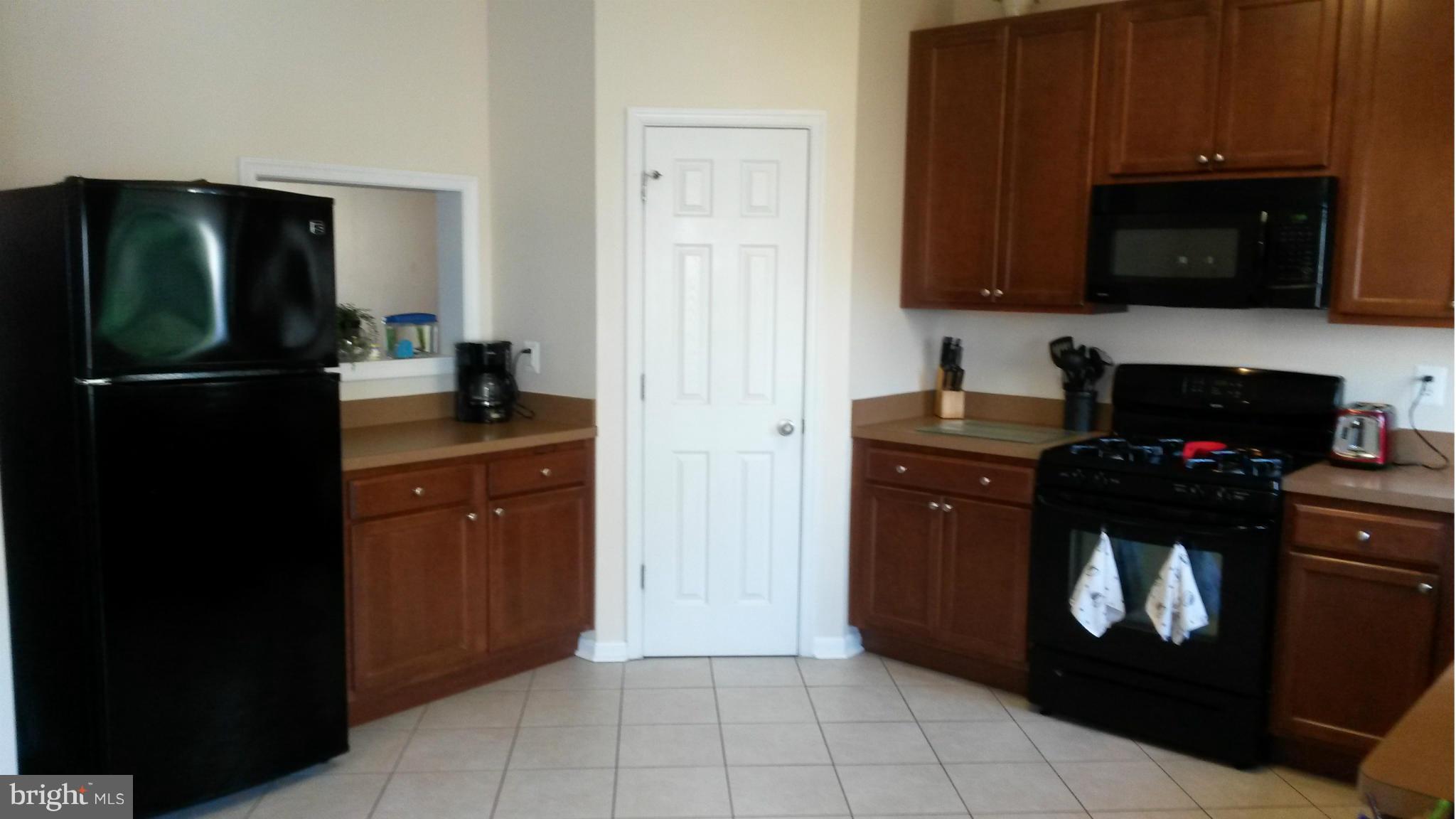 MARLTON TOWN CENTER - Residential Lease