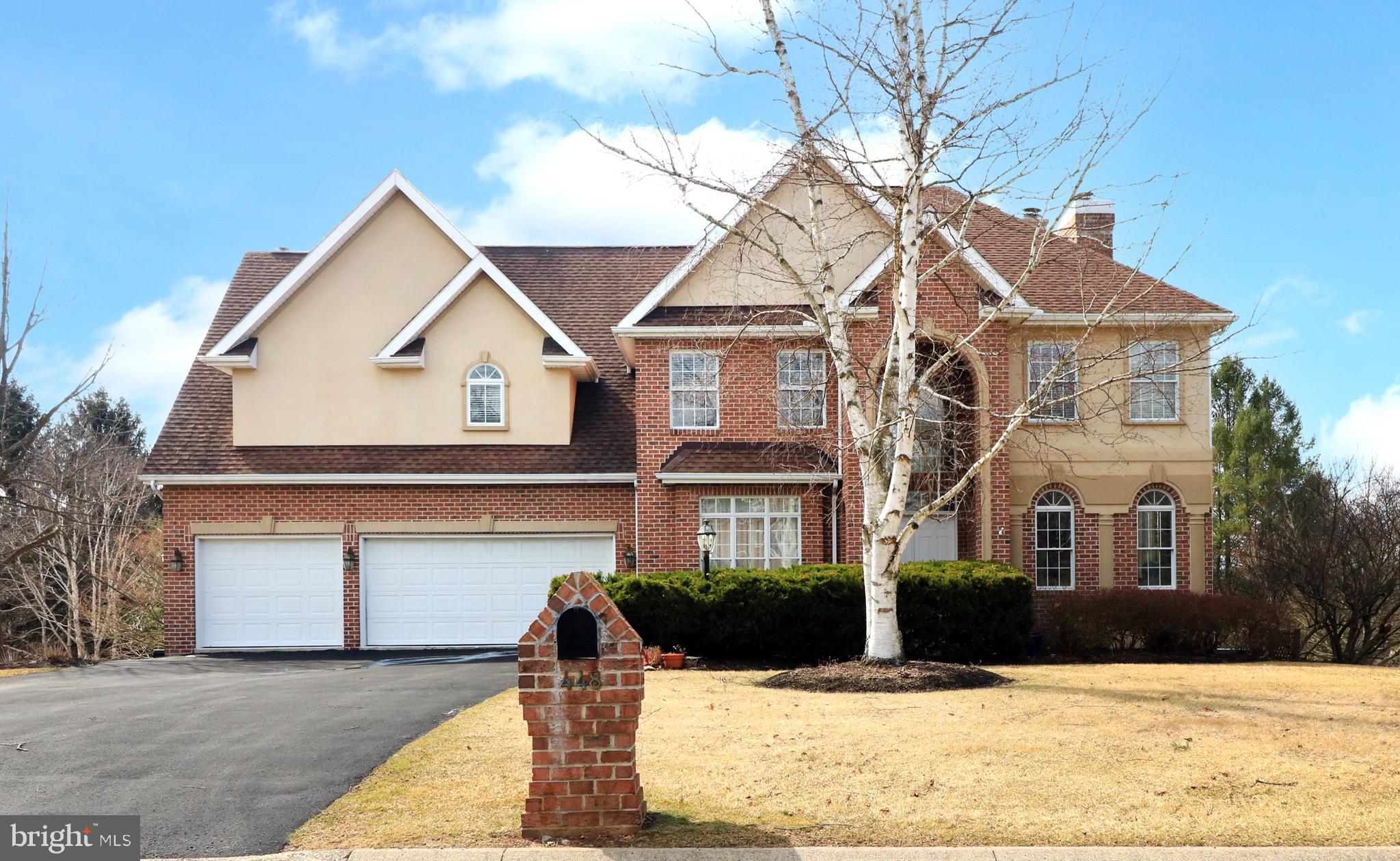 CENTRE HILLS - Residential