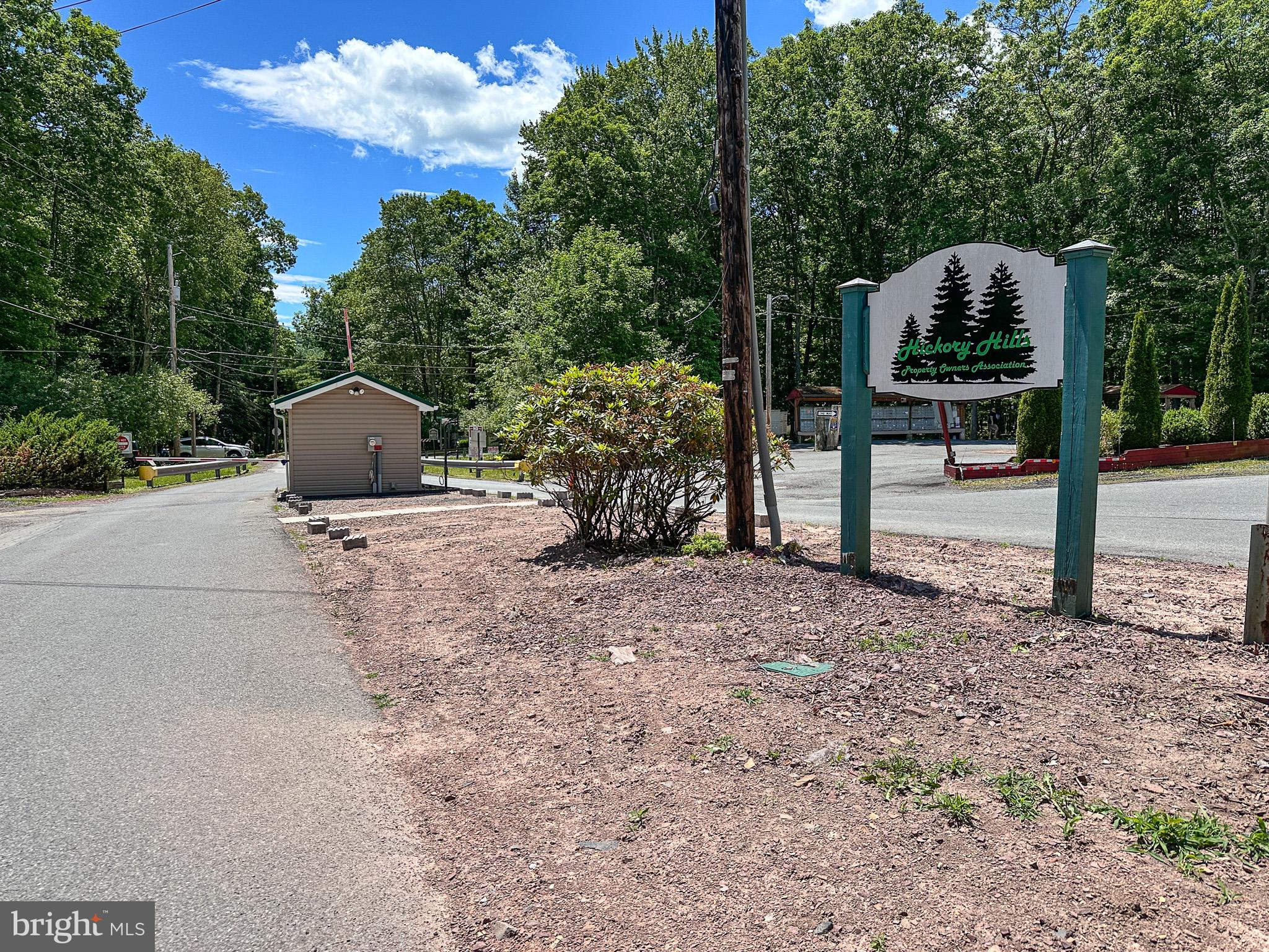 HICKORY HILLS - Residential