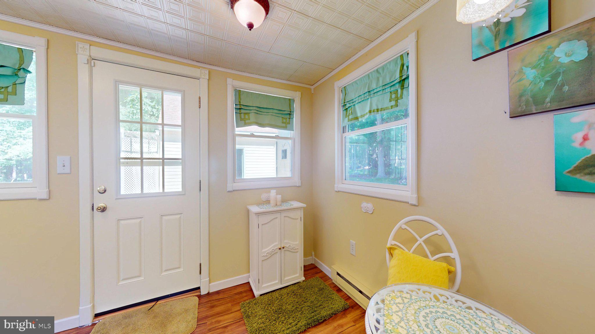 HICKORY HILLS - Residential