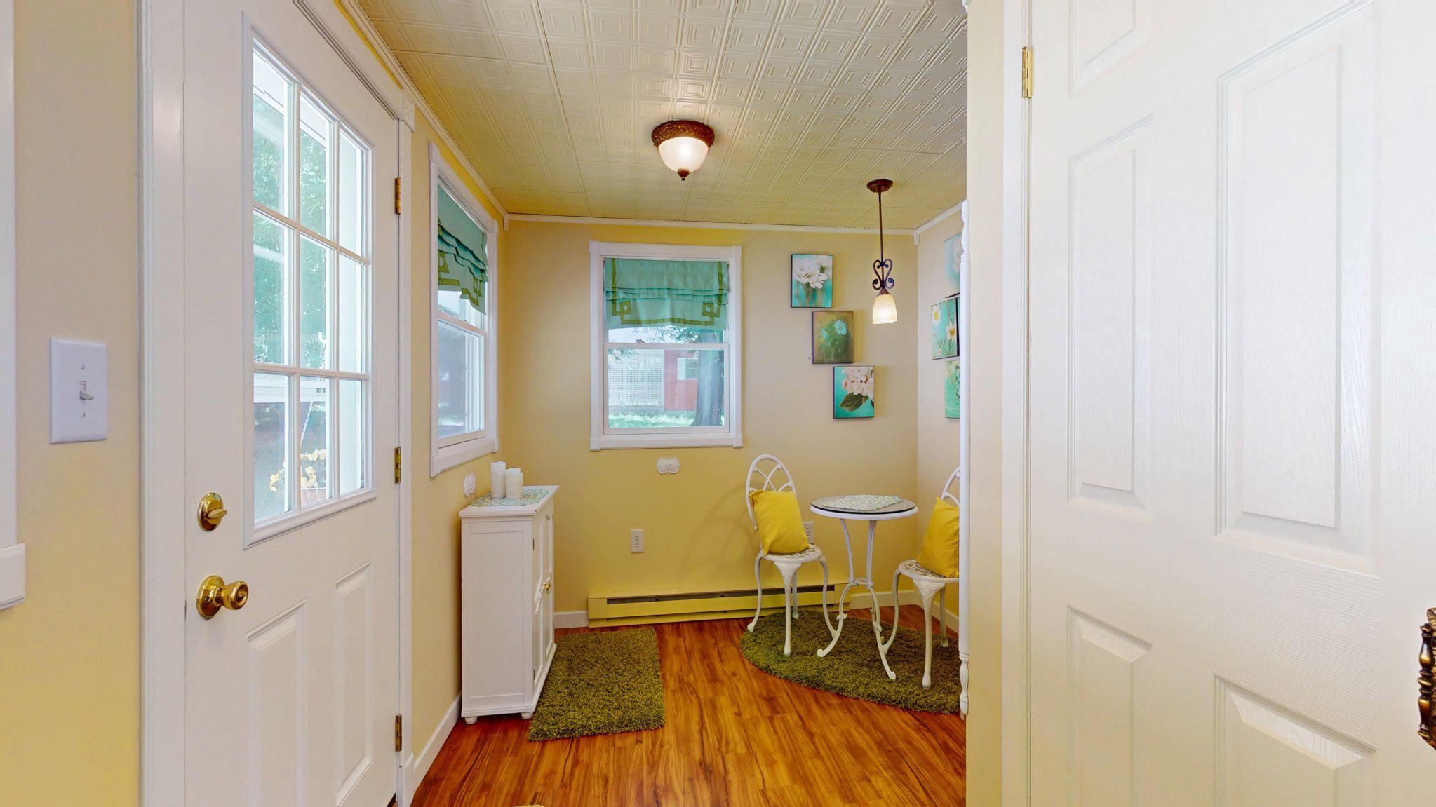 HICKORY HILLS - Residential