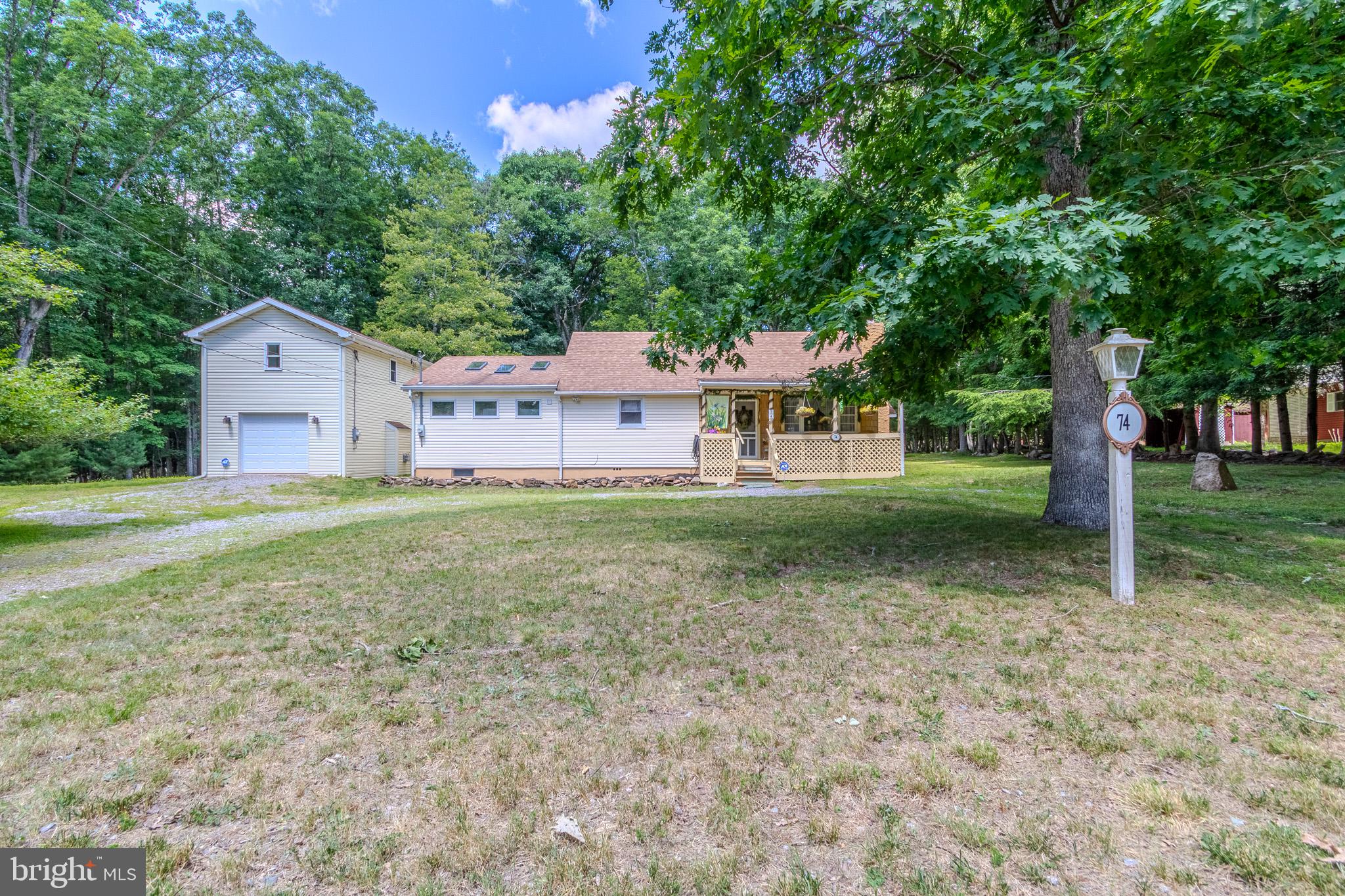 HICKORY HILLS - Residential