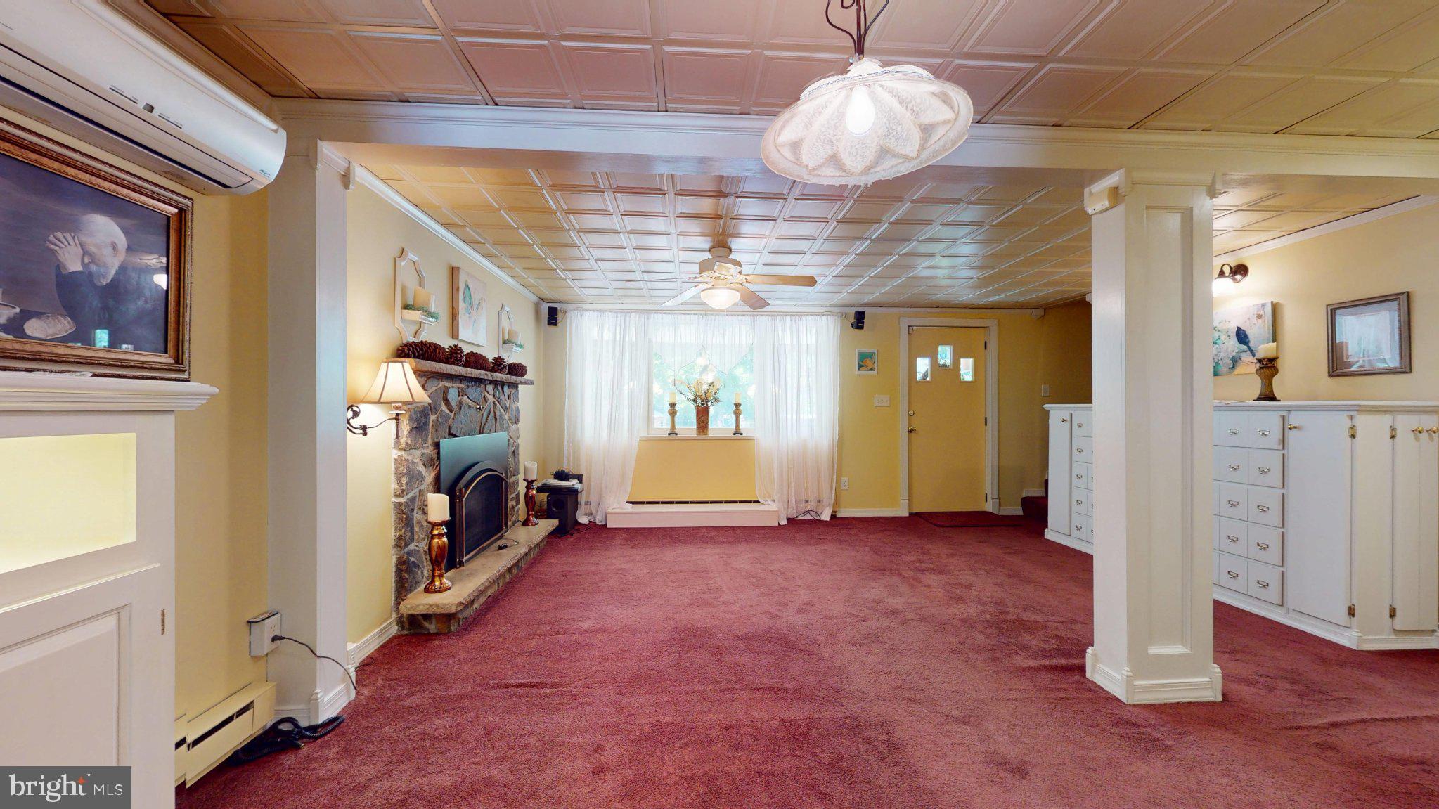 HICKORY HILLS - Residential