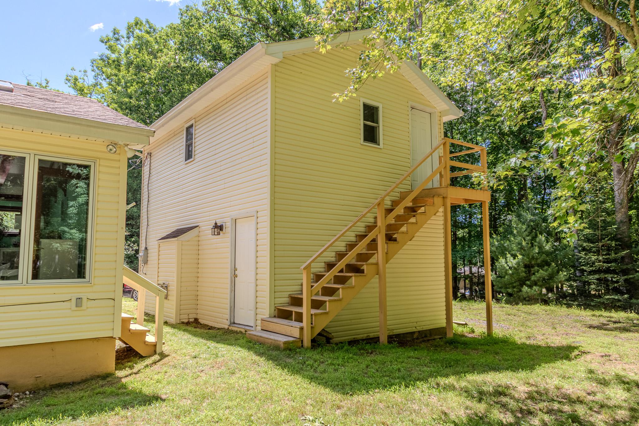 HICKORY HILLS - Residential