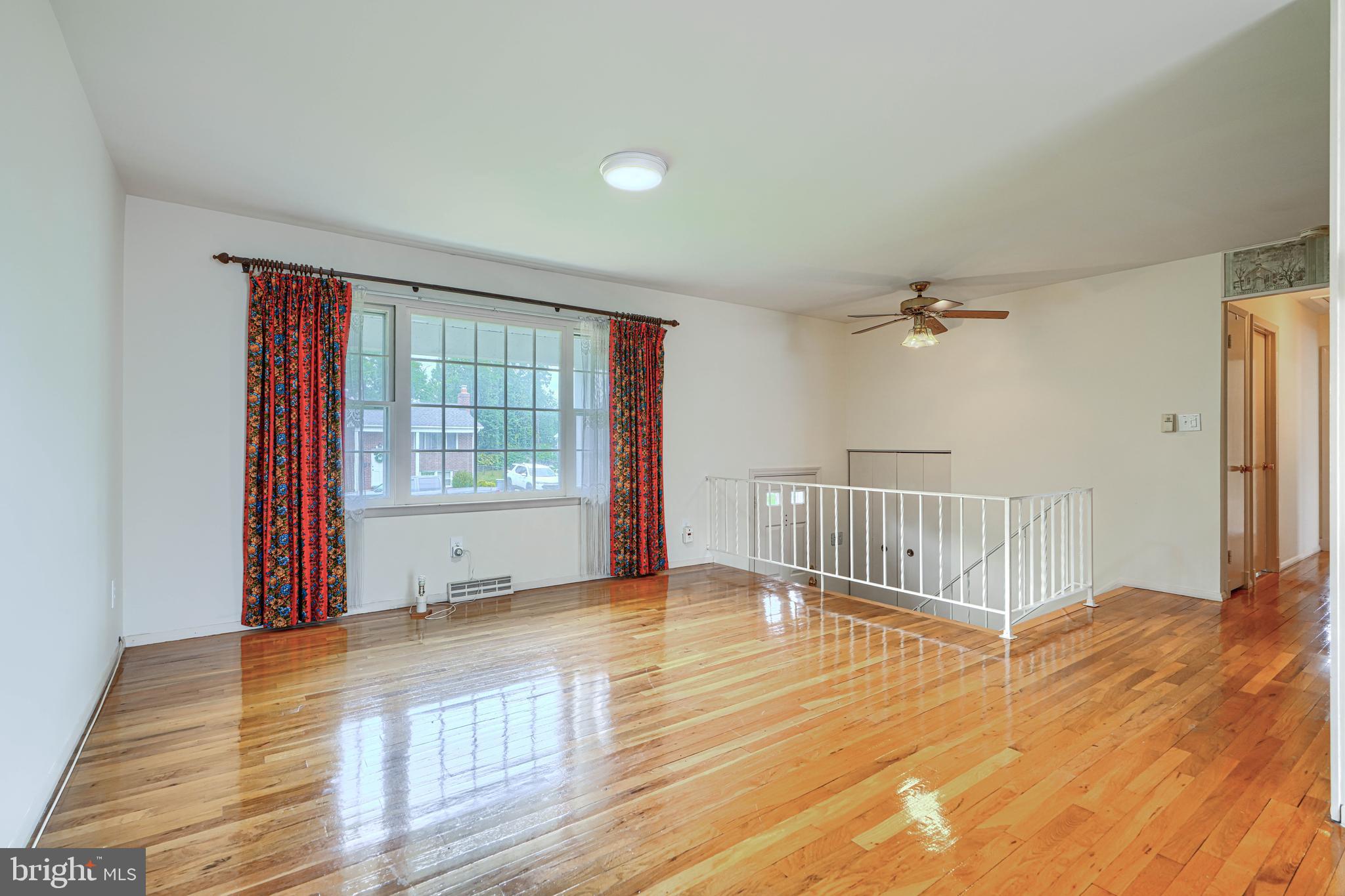 CHATSWORTH GROVE - Residential